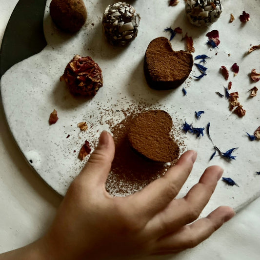 Raw vegan chocolate Energy Bites