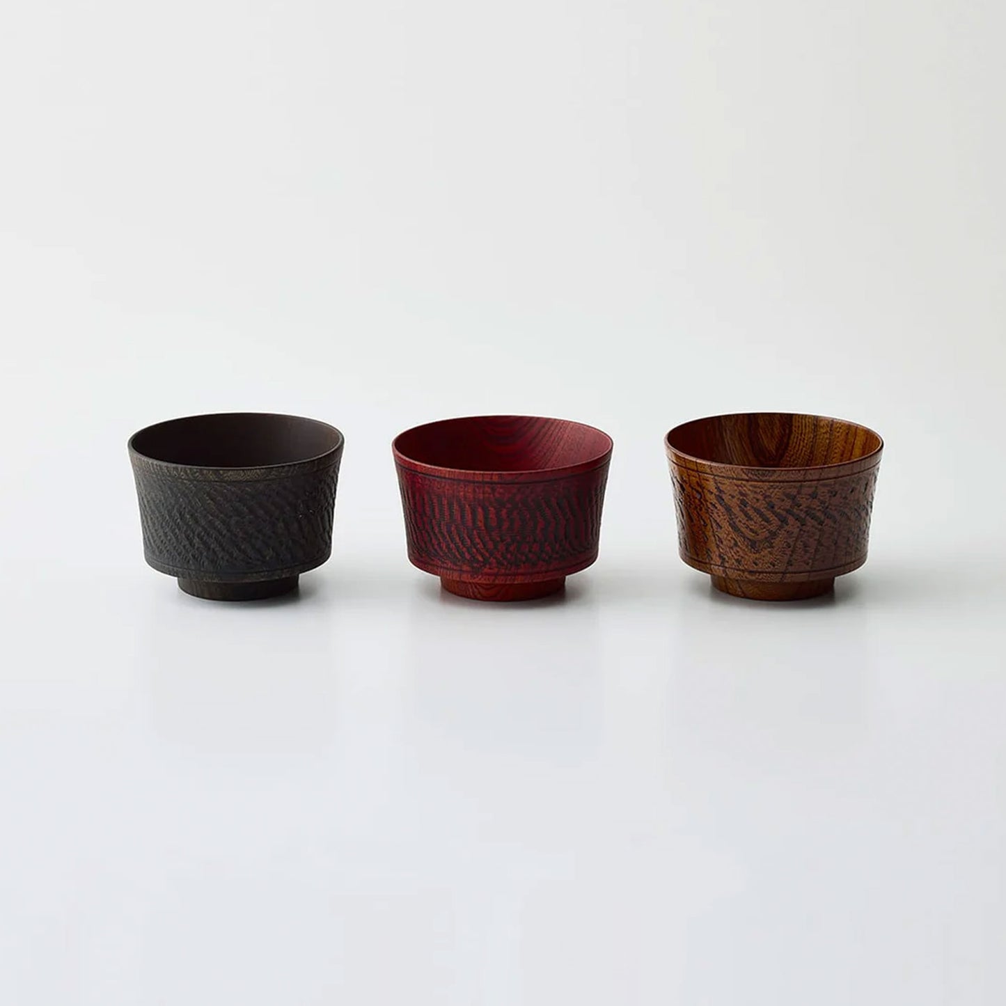 Decorated Bowl Wavy Lines Black
