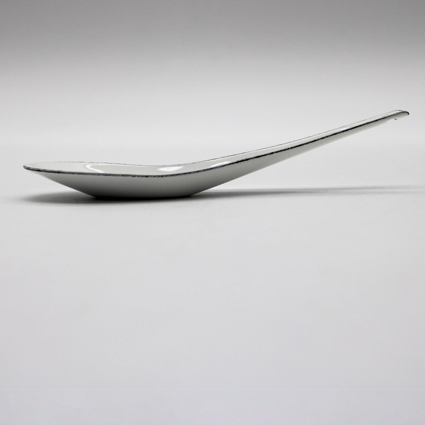 Enamel Renget White