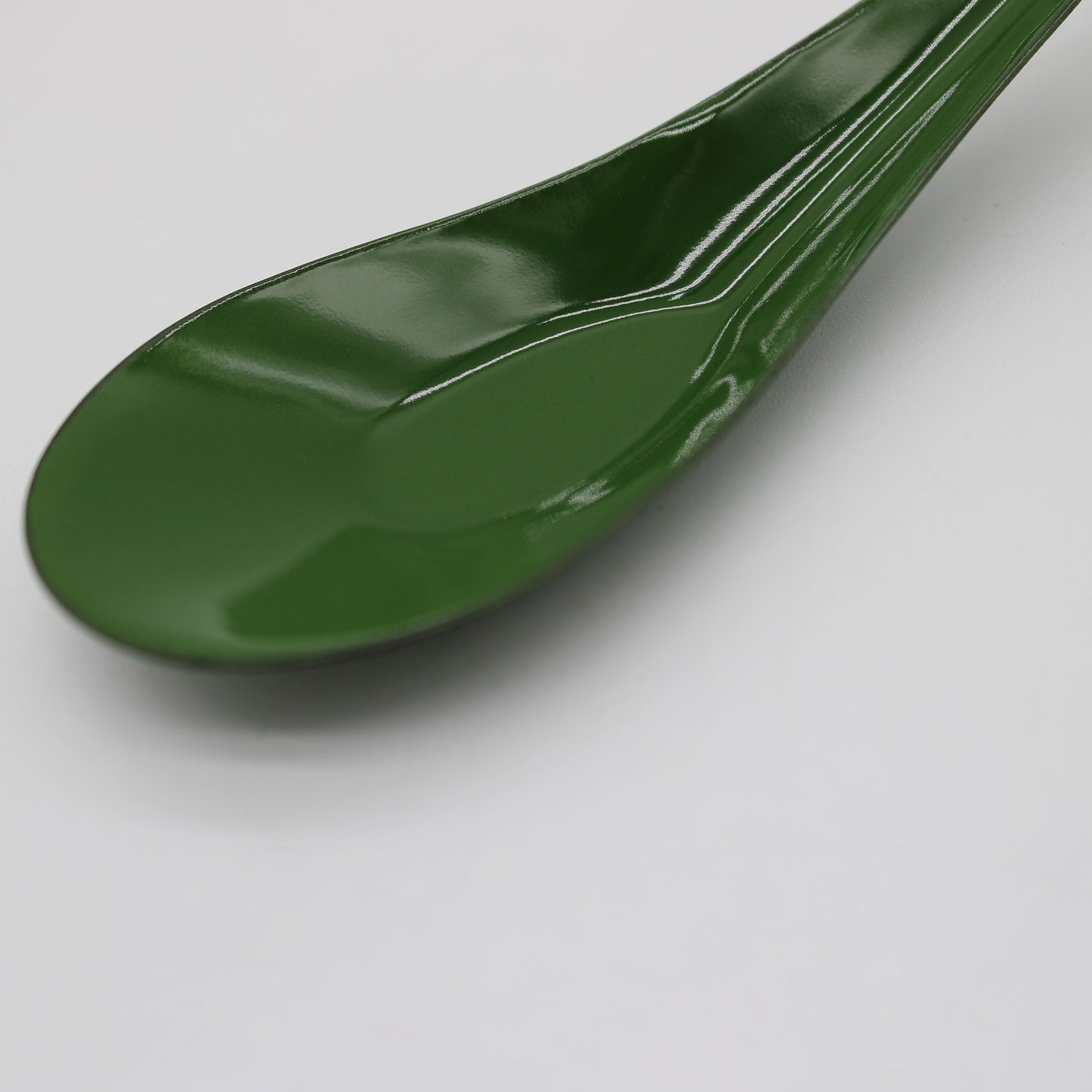 Enamel Renget Green