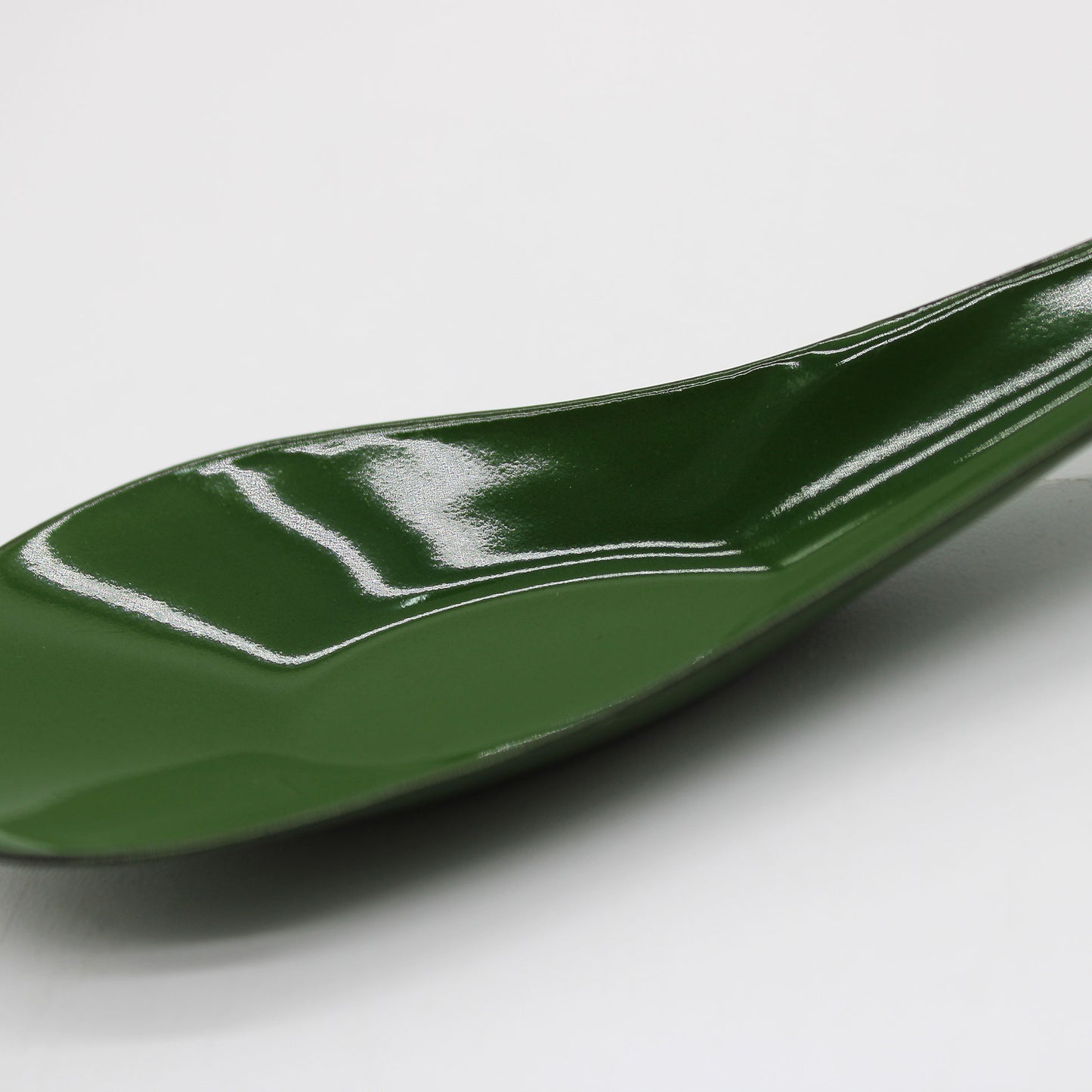 Enamel Renget Green