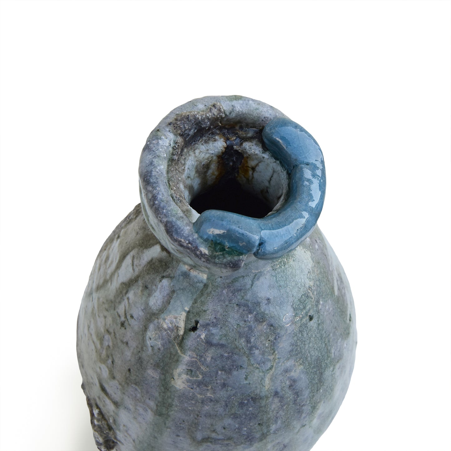 U-Turn 104 urn object