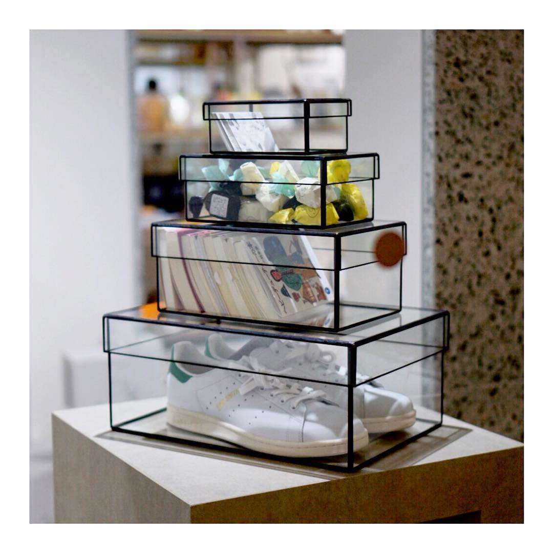 GLASS BOX-M