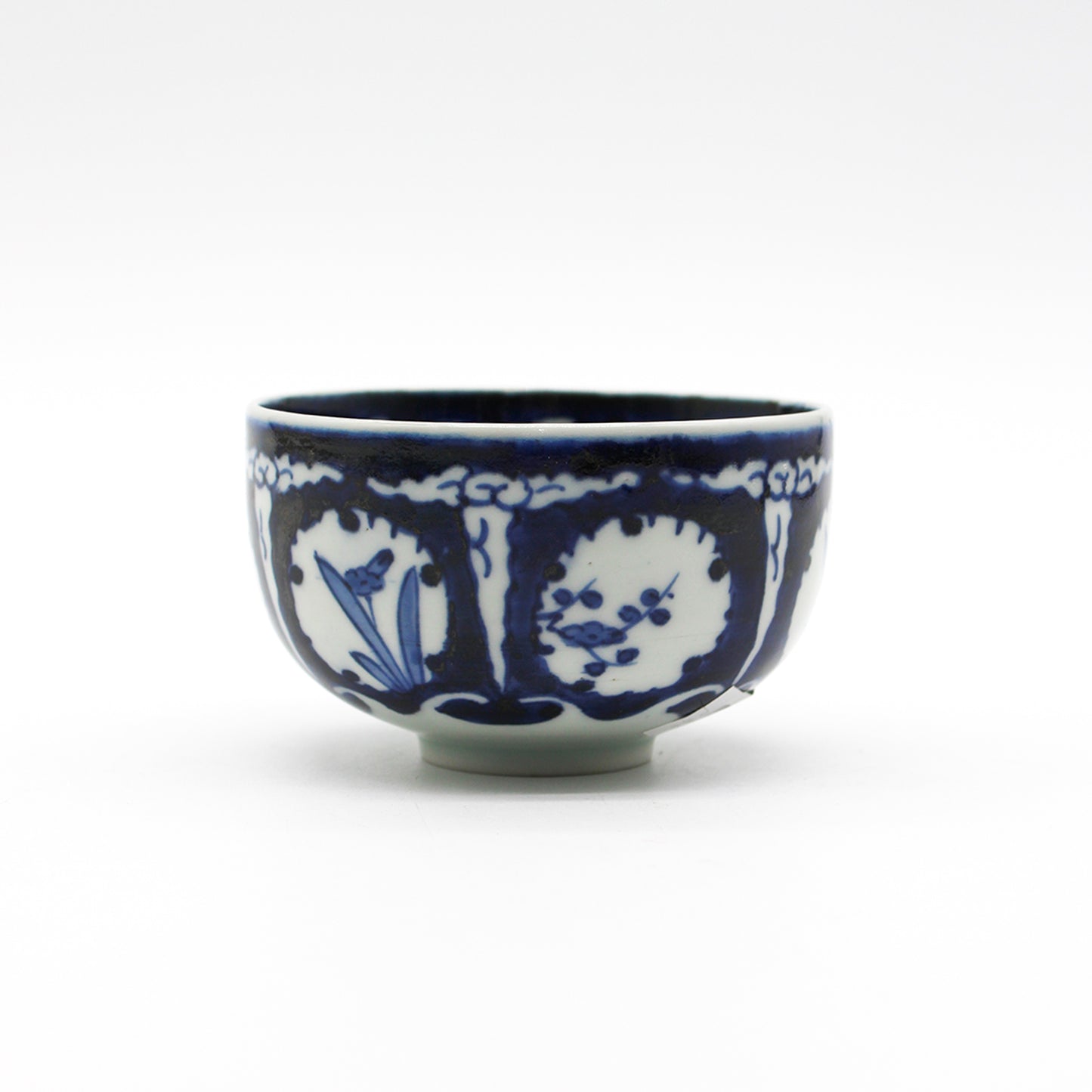 ANTIQUES Tea Cup 55D