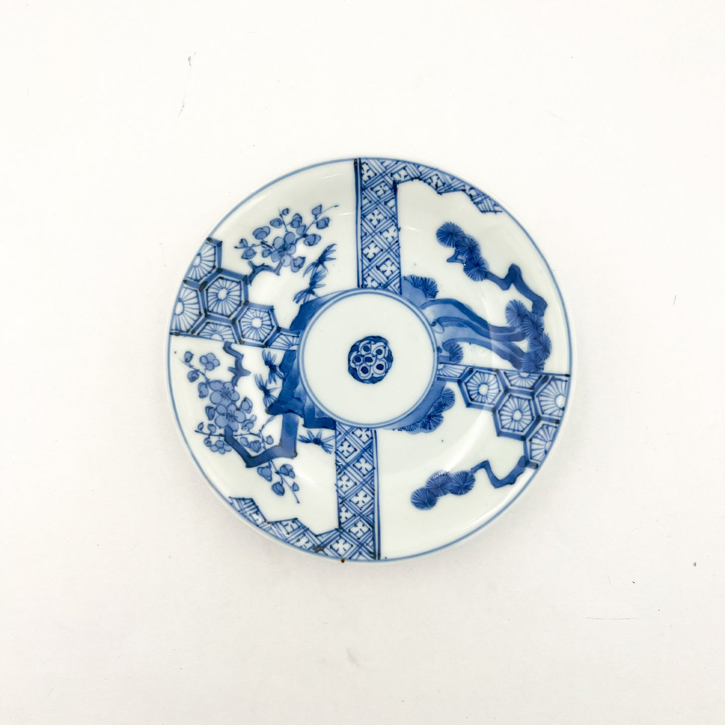 Japanese antique BW 5.95inch plate