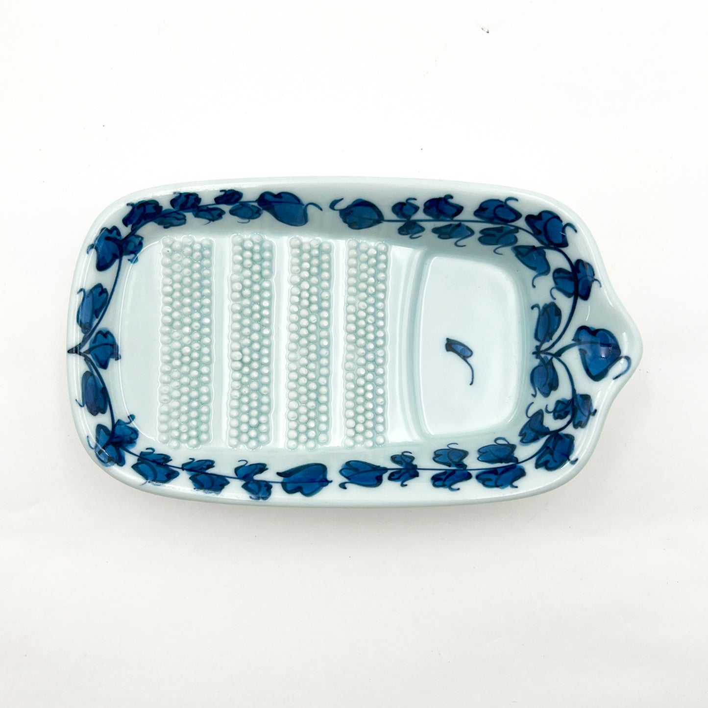 VINTAGE BW Grated Radish Dish
