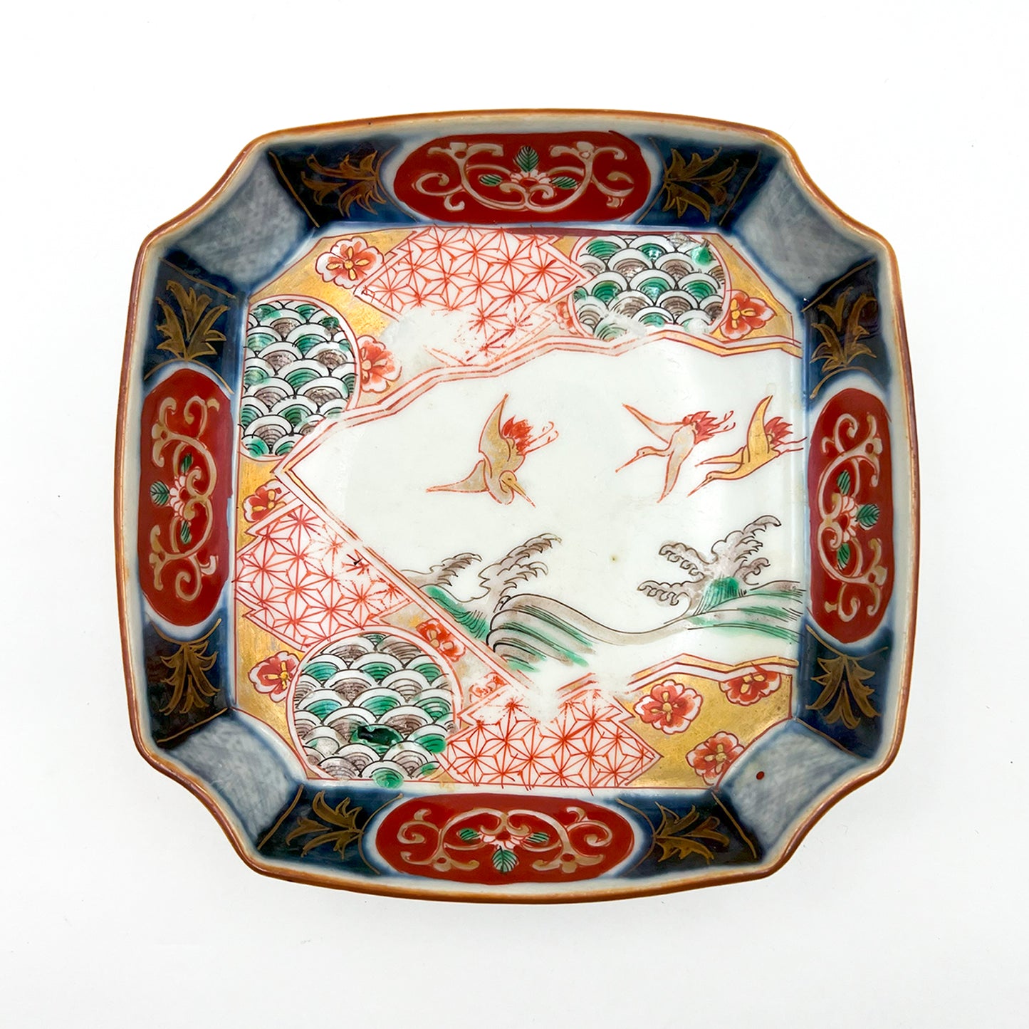 VINTAGE Medium Plate B