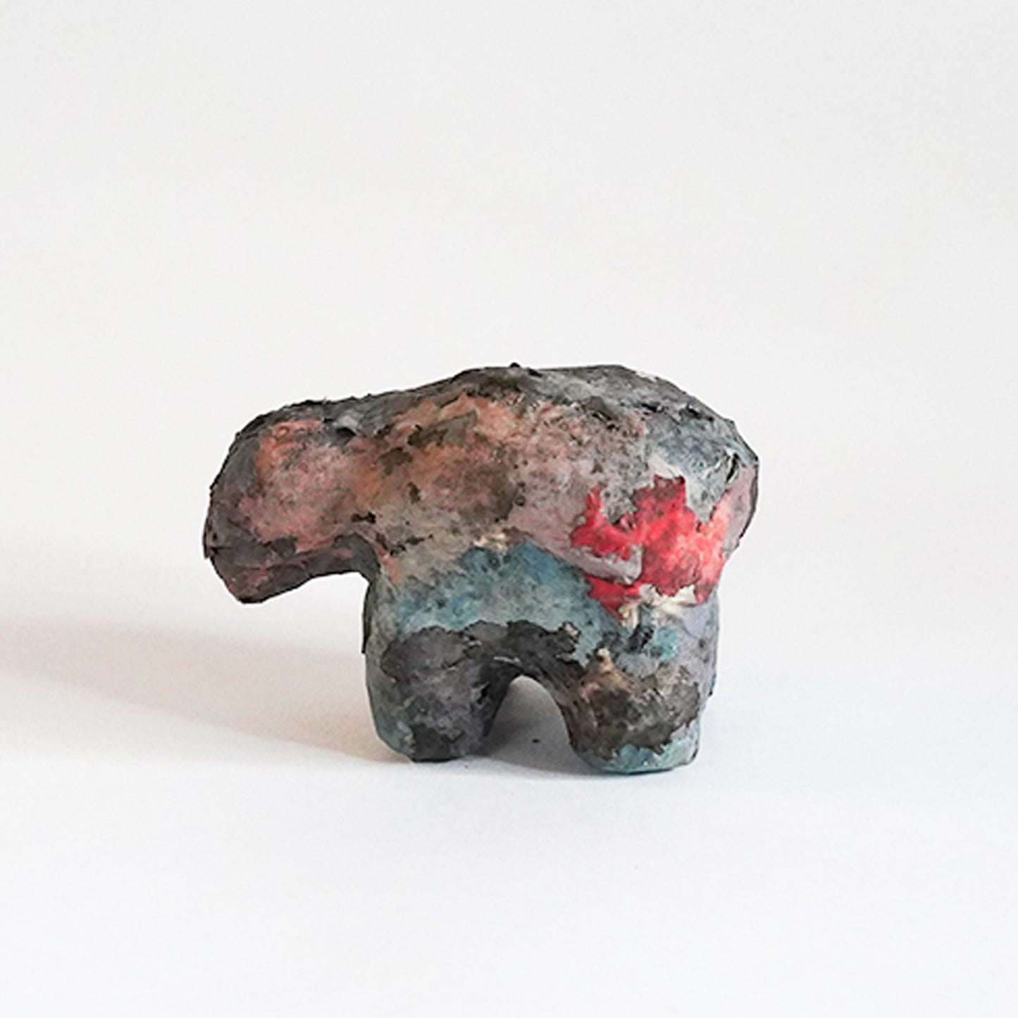 Art object GROUNDING ANIMAL S size #1_TAMAKOYAMADA
