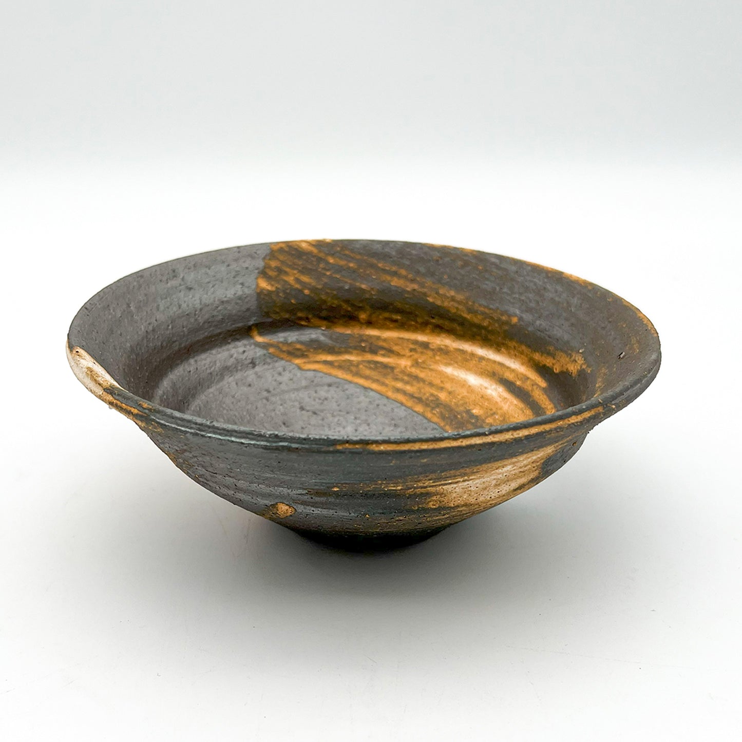 Carbonized Shallow Bowl_Aki Tamiya