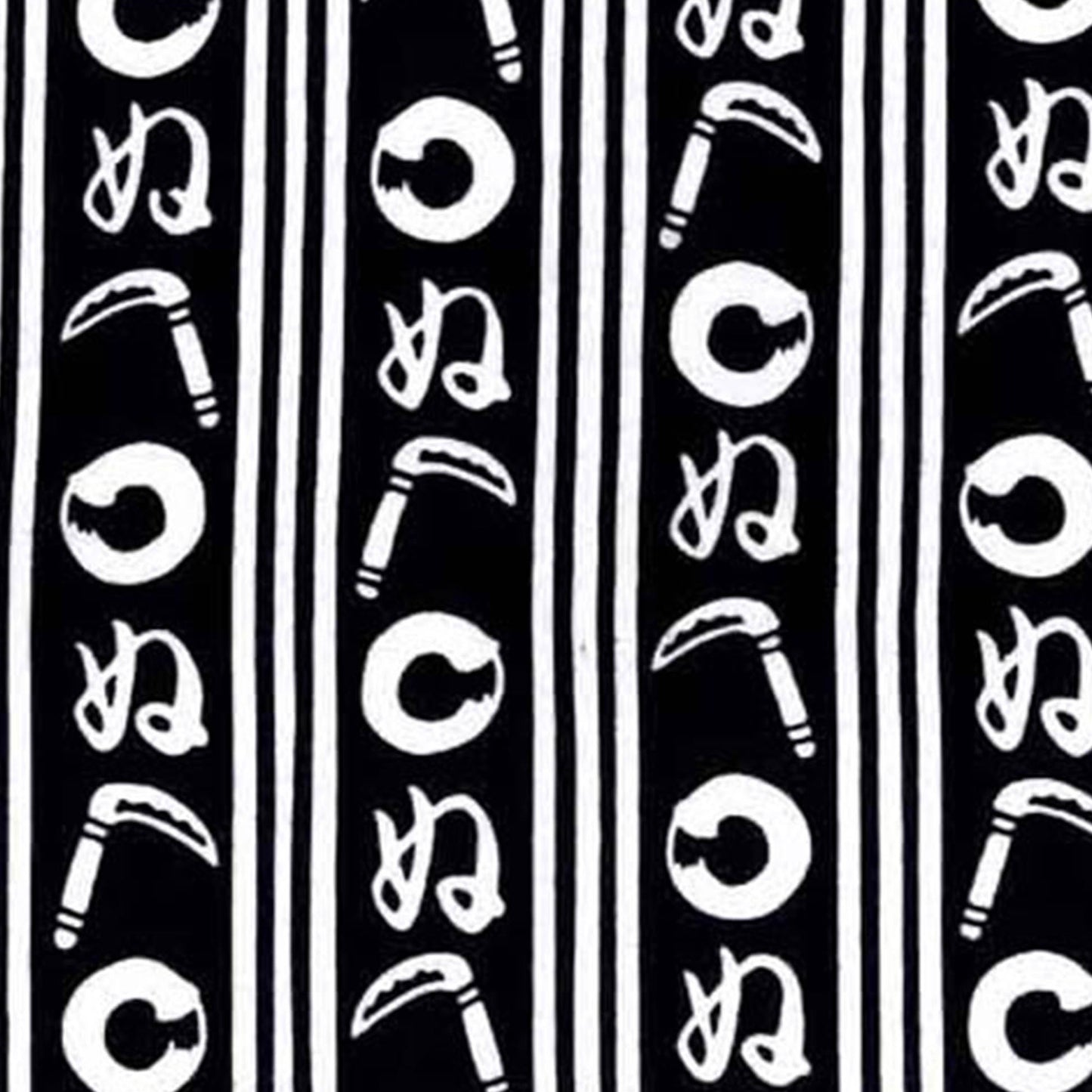 hand wiping (a towel) Kamawanu L