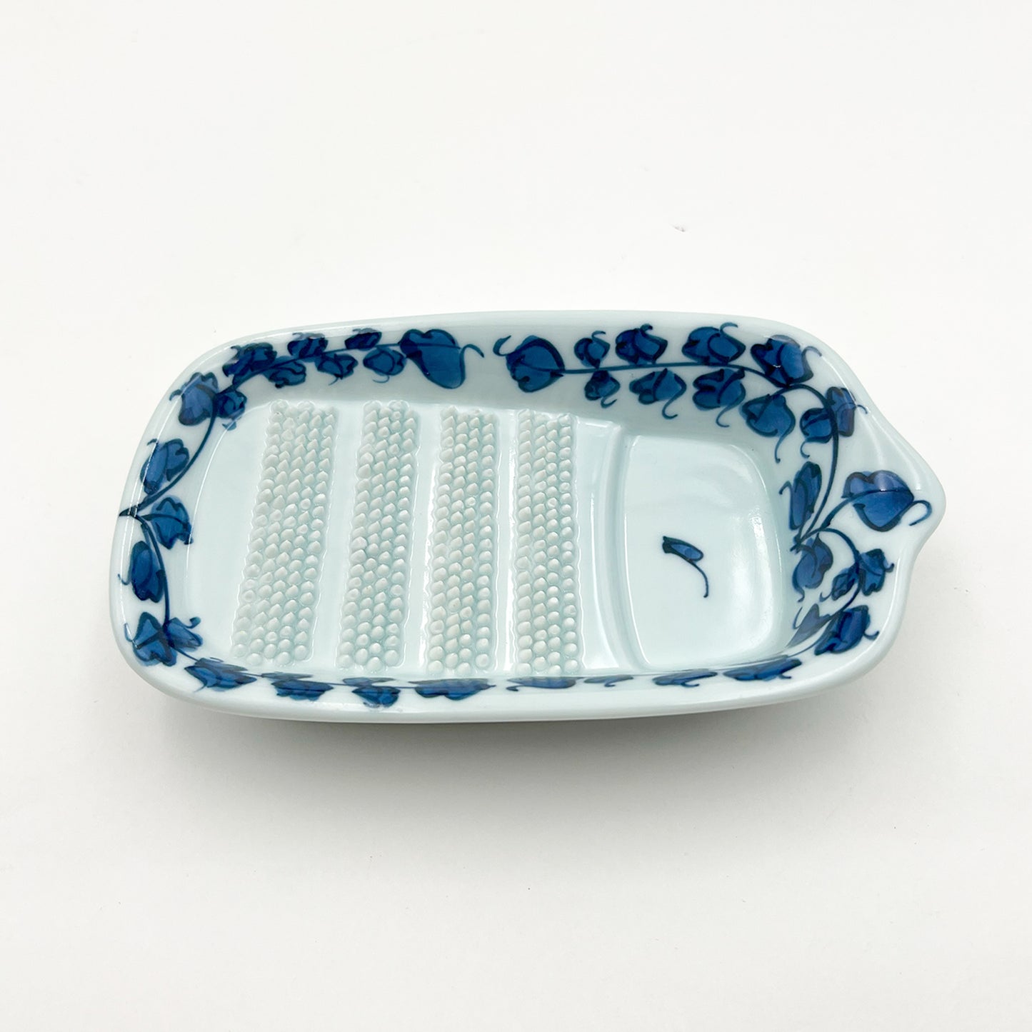 VINTAGE BW Grated Radish Dish