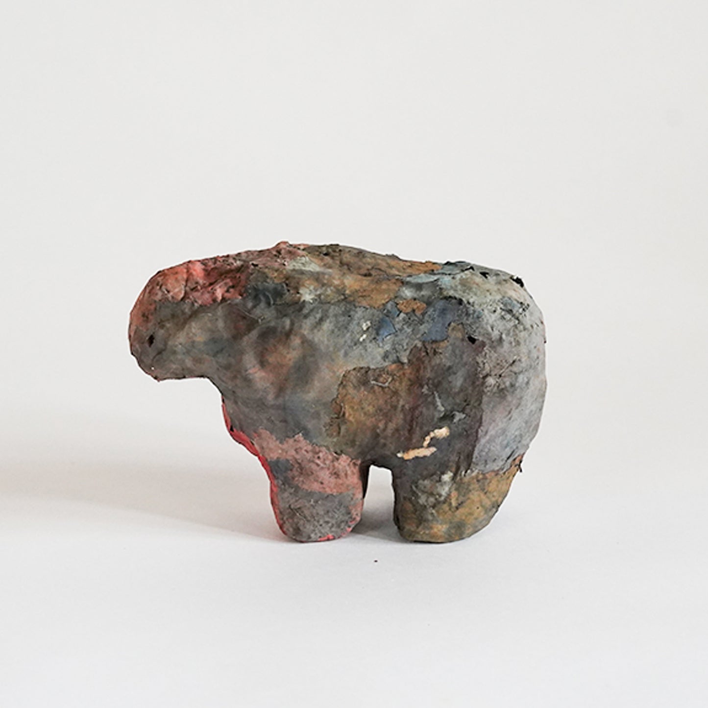 Art object GROUNDING ANIMAL S size #2_TAMAKOYAMADA