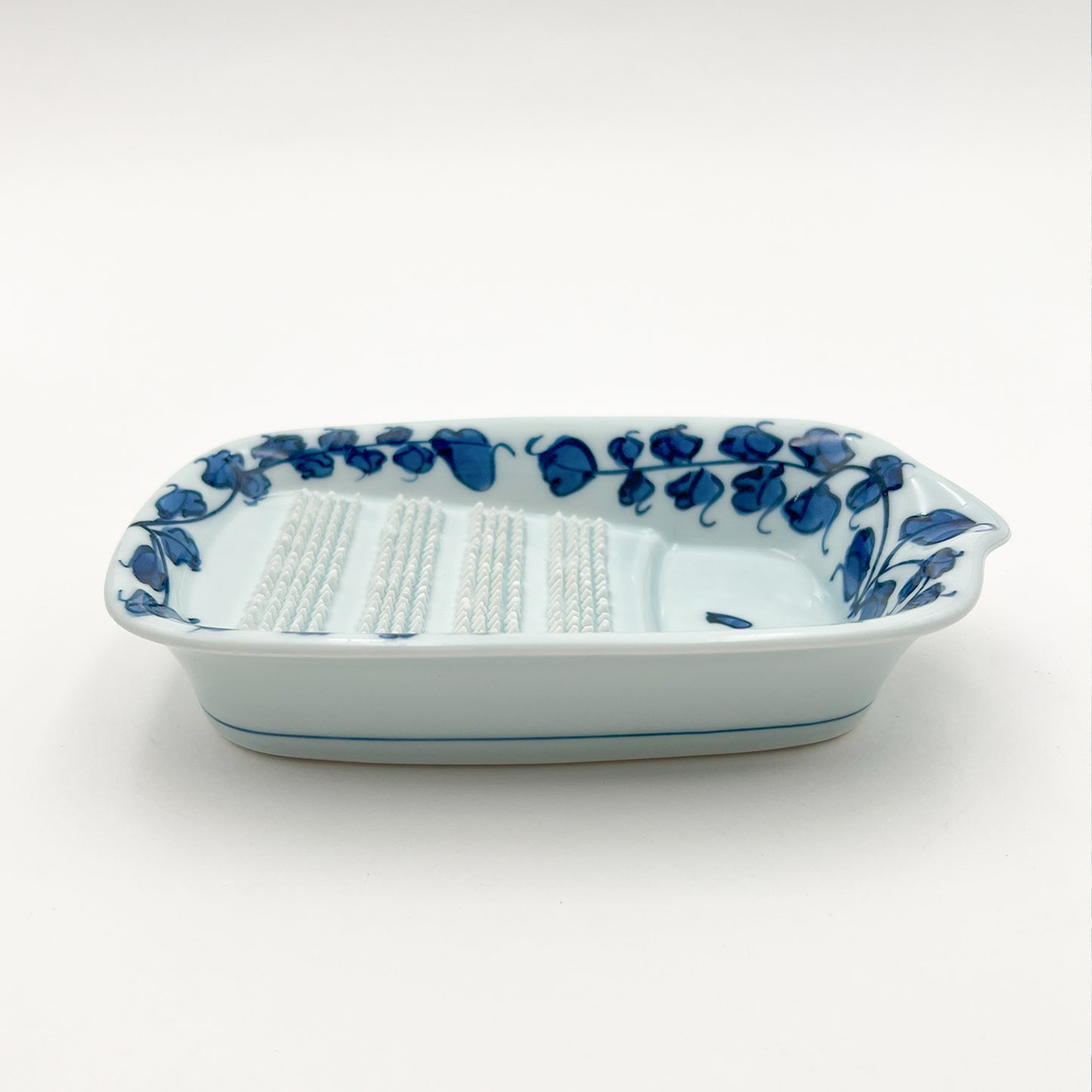 VINTAGE BW Grated Radish Dish