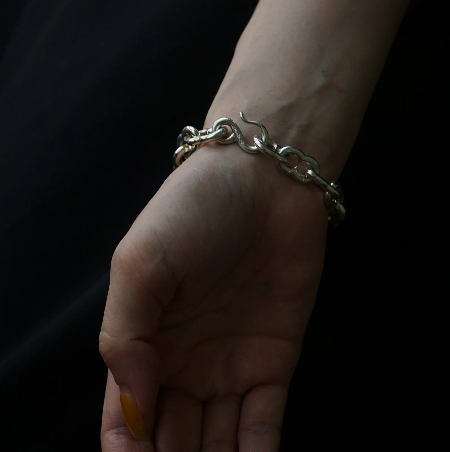 GIFTED IMPLOSION CHAIN BRACELET_OV_Φ3.5H_M