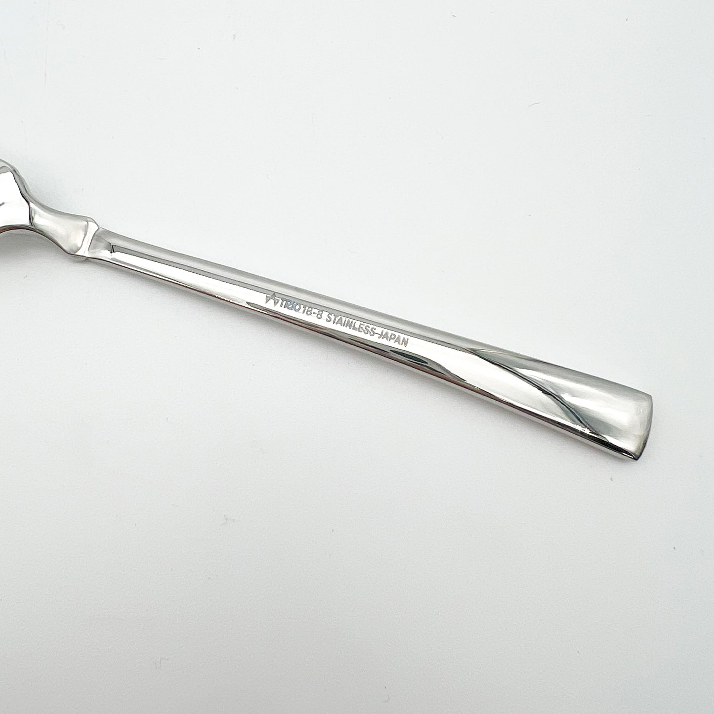SYMPHONY Butter Knife
