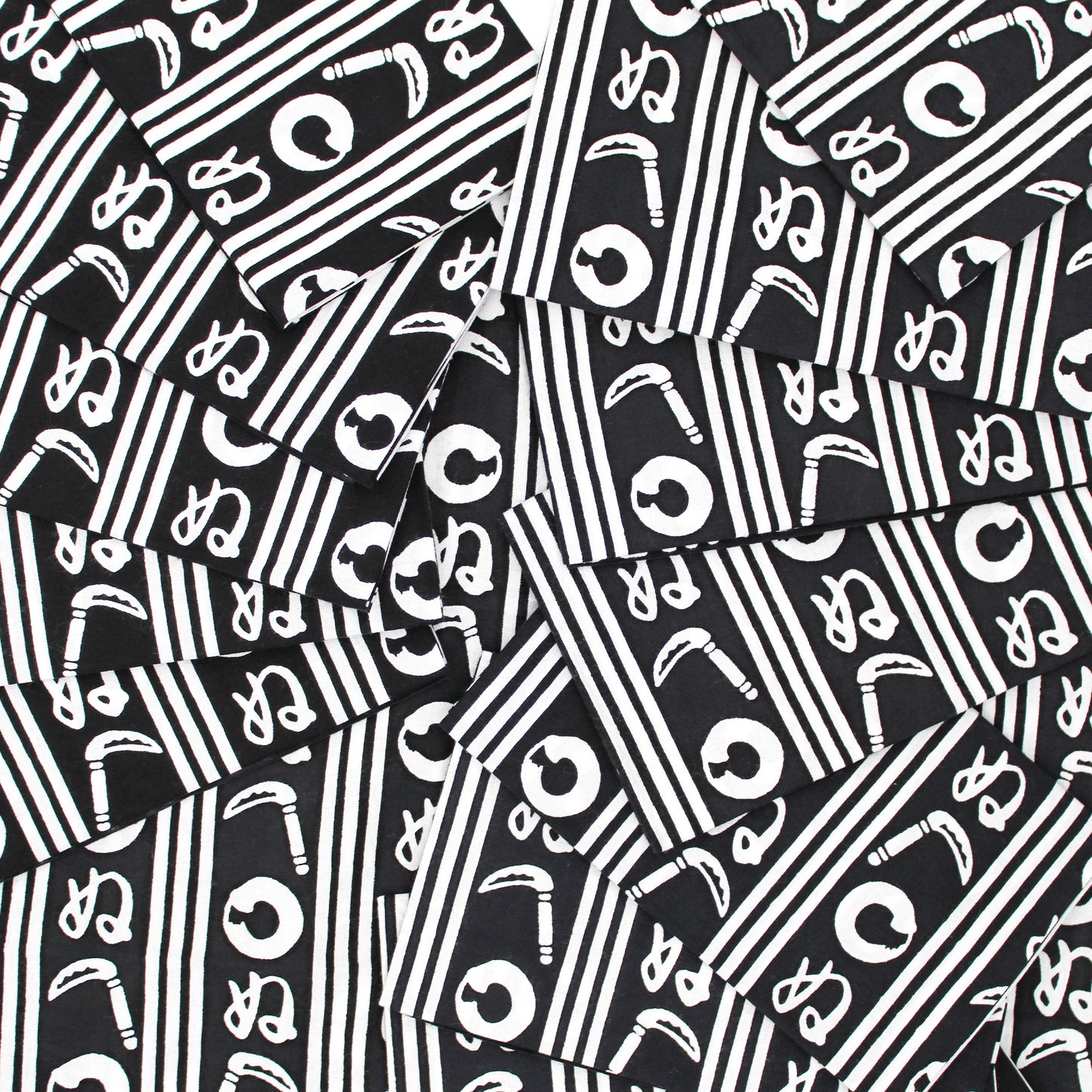 hand wiping (a towel) Kamawanu L