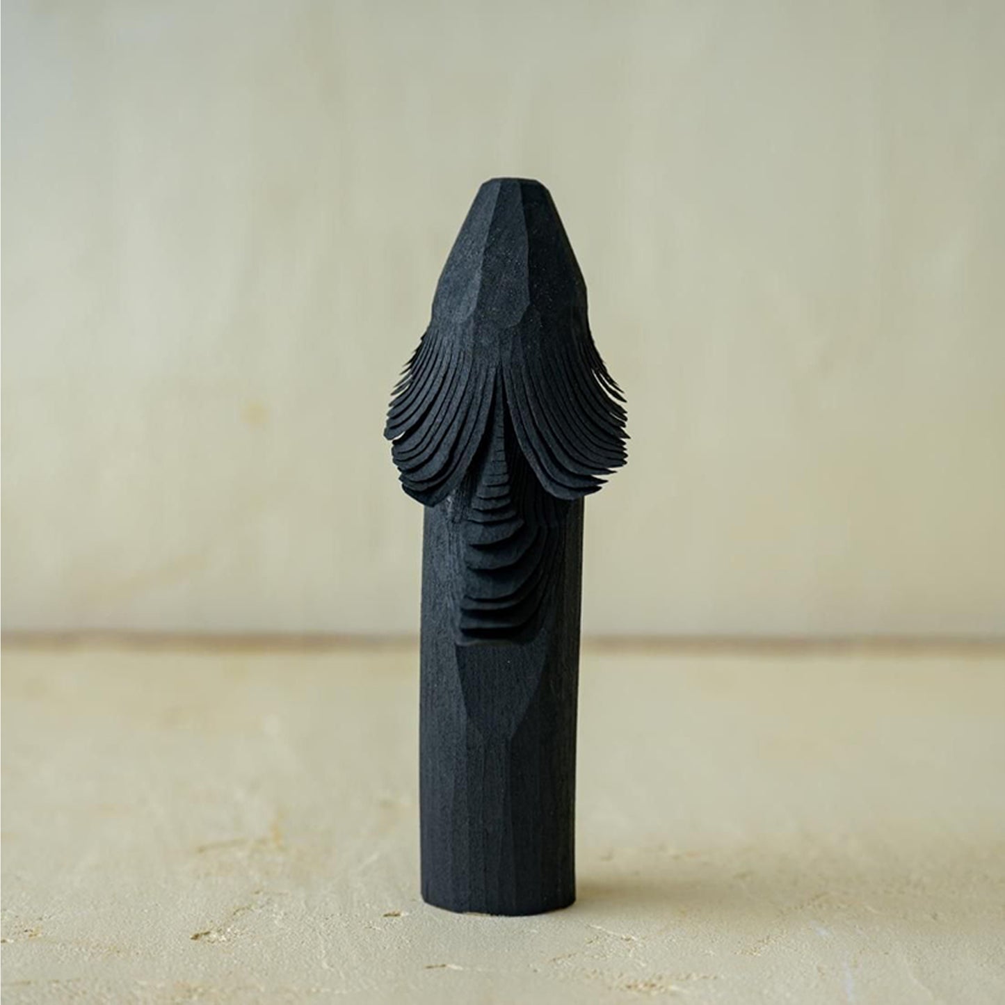 Single-cut wood carving yin-poppo
