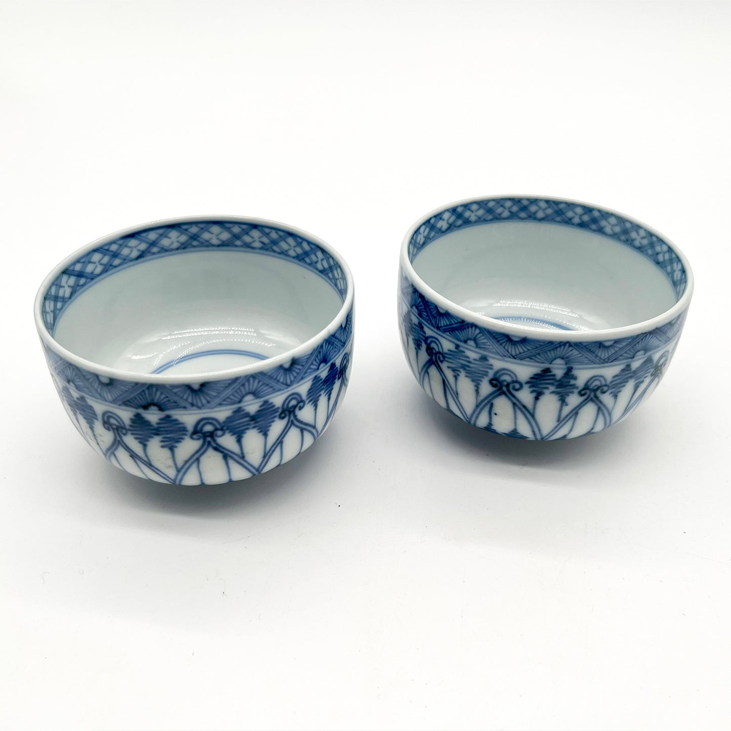 ANTIQUES Tea cup 55A