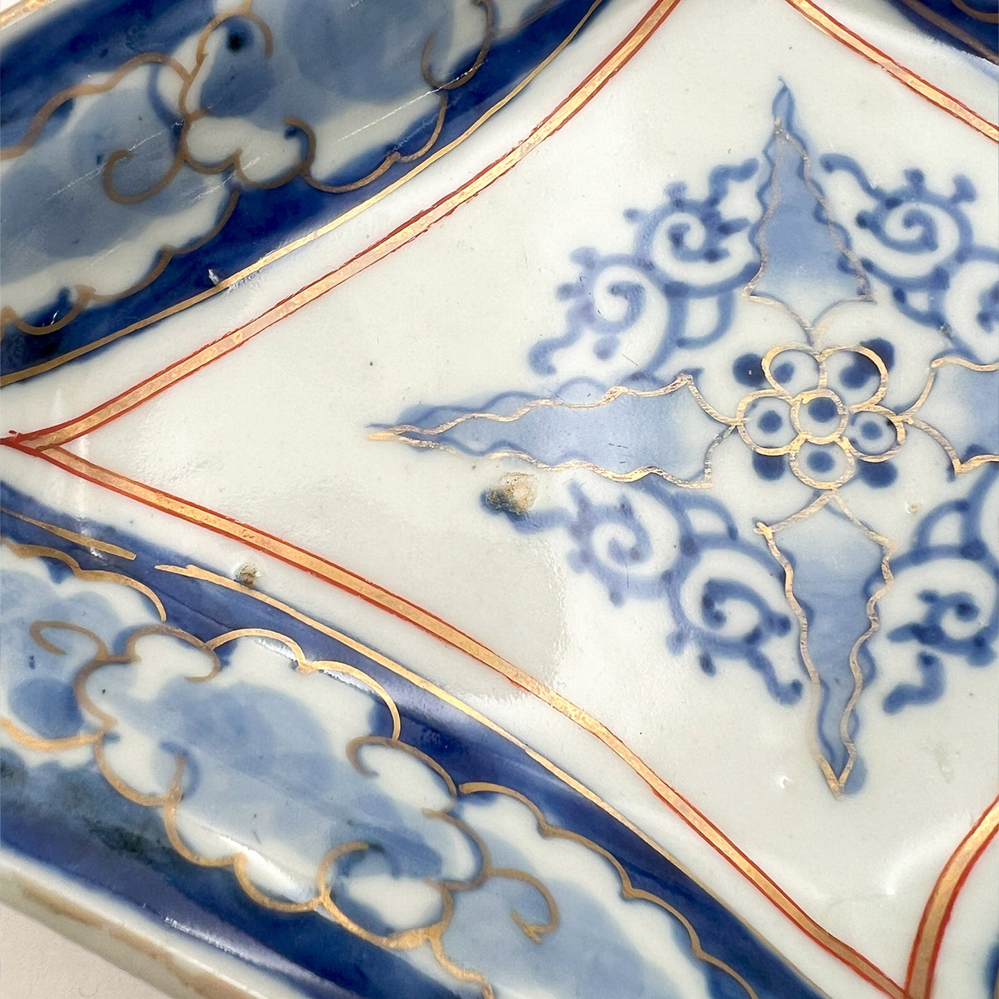 VINTAGE Rhombus Plate