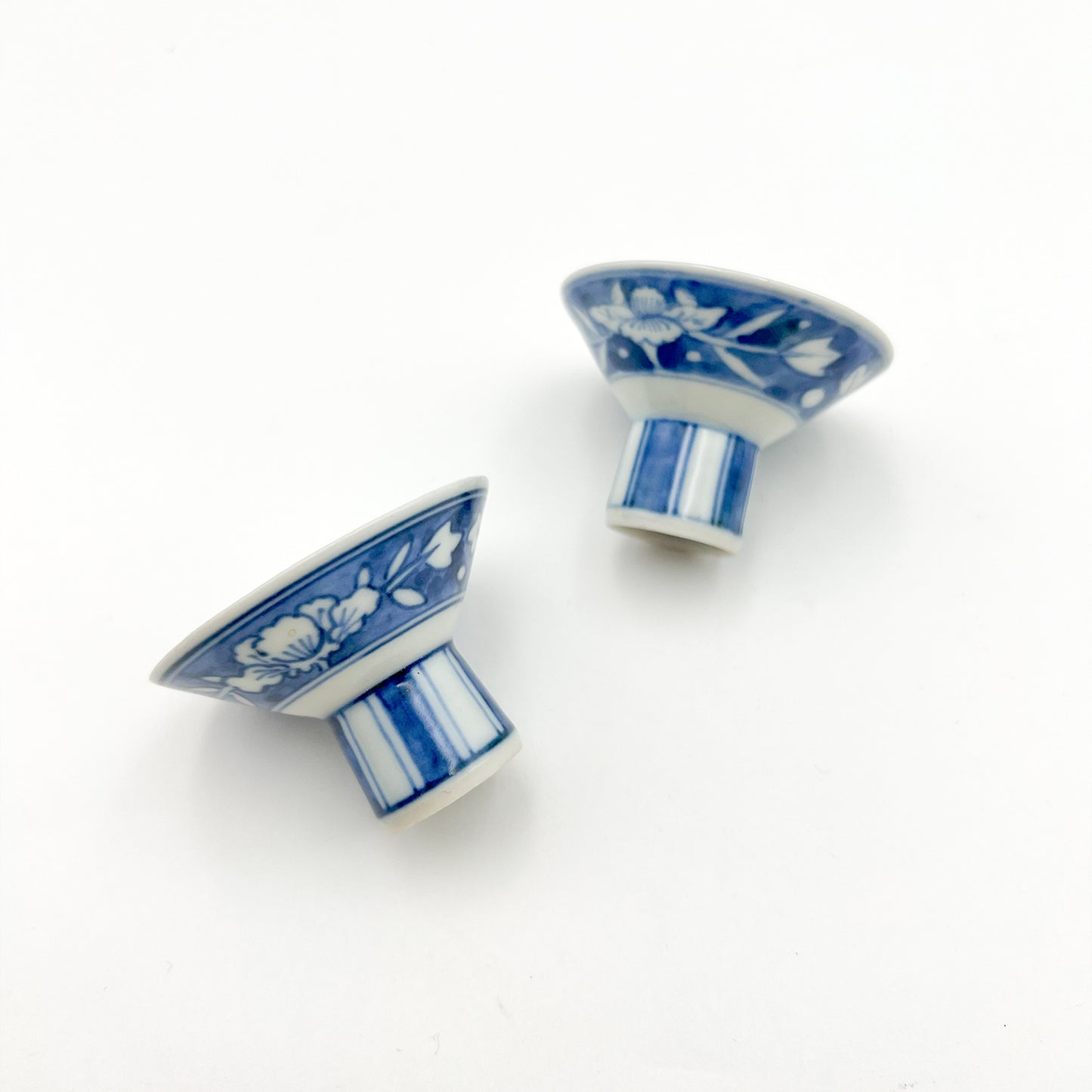 VINTAGE Pedestal Sake Cup B