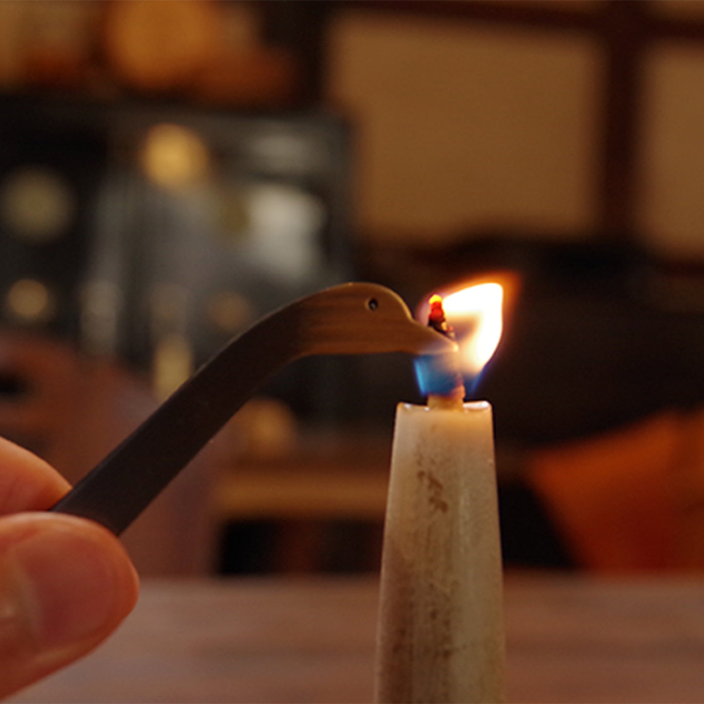Candle snuffer