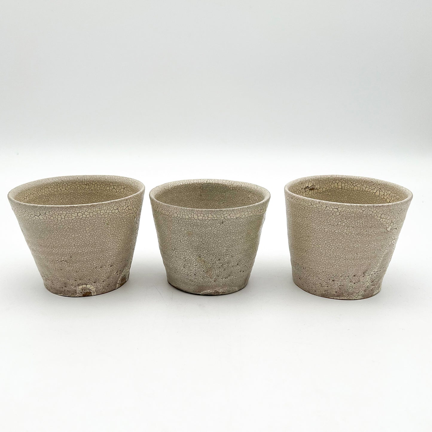 White Crackle Sake Cup_Atsushi Ogata