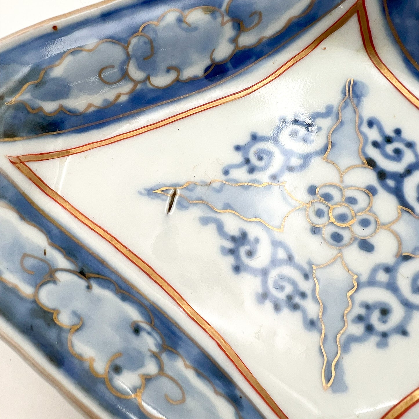 VINTAGE Rhombus Plate