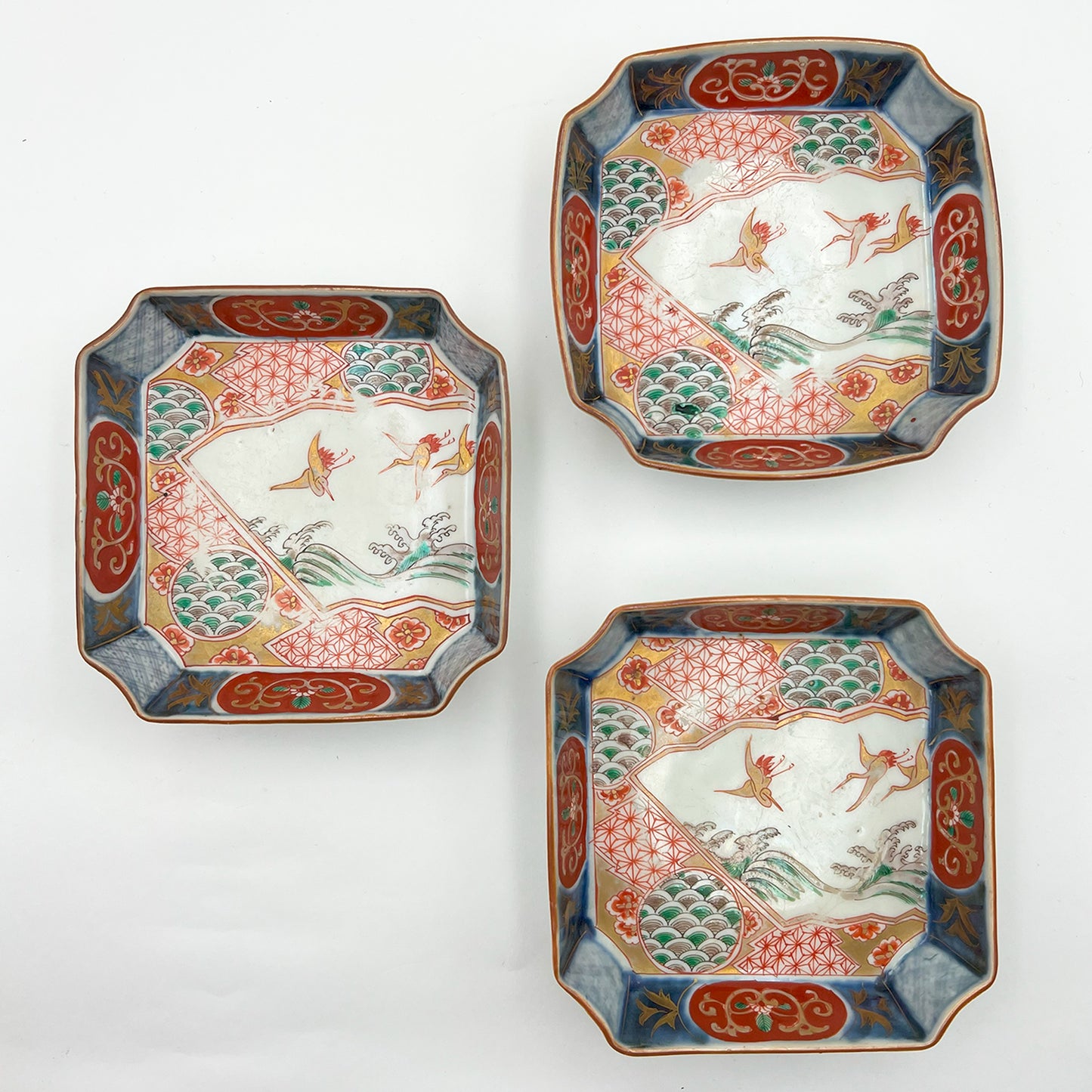 VINTAGE Medium Plate B