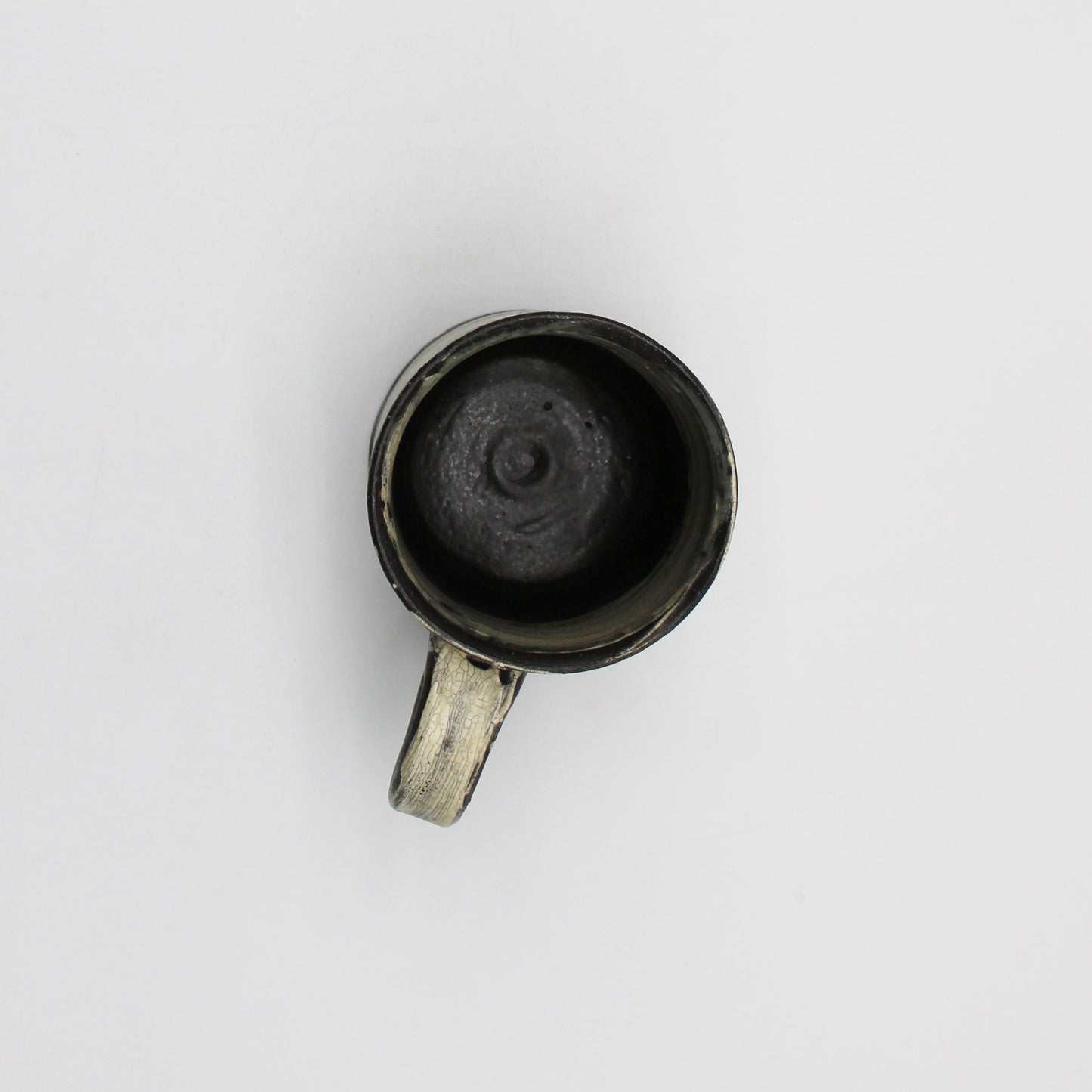 Black brush mark slip mug 57A_Atsushi Ogata