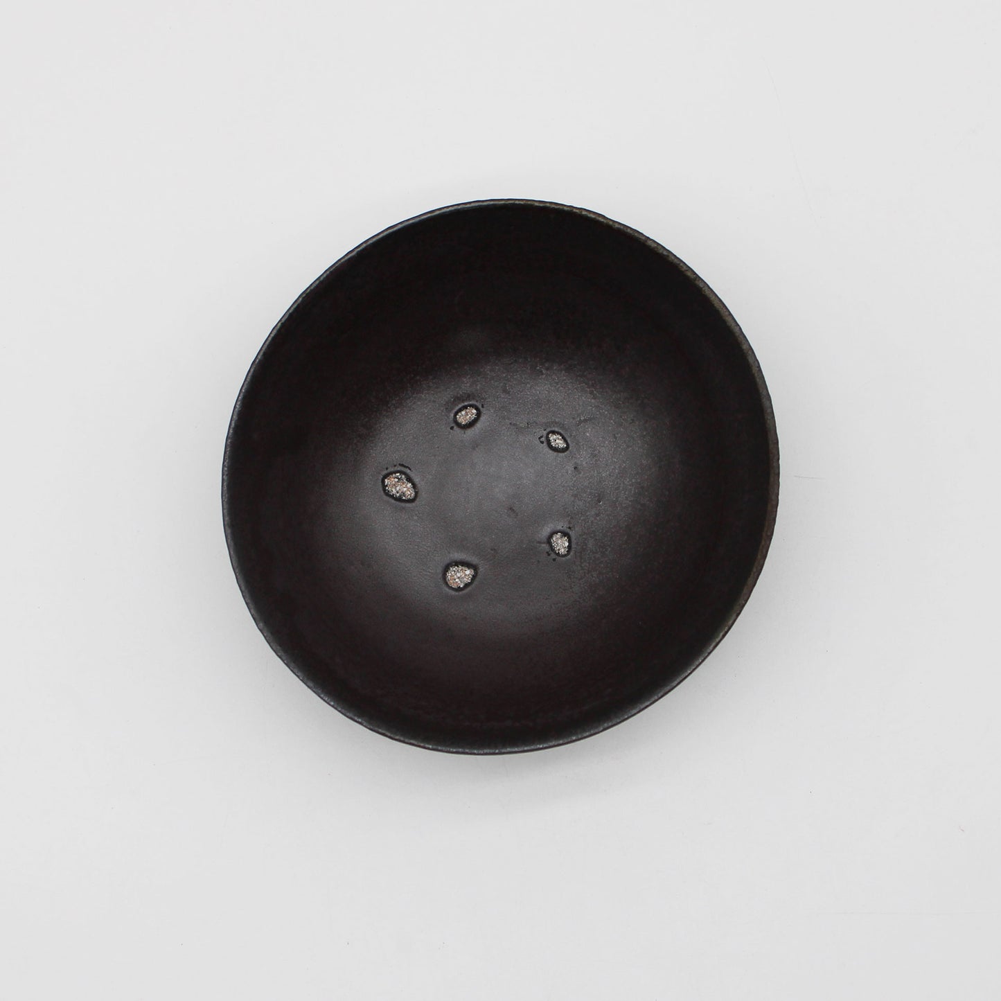 Black glaze rice bowl 57A_Kanata Shisama