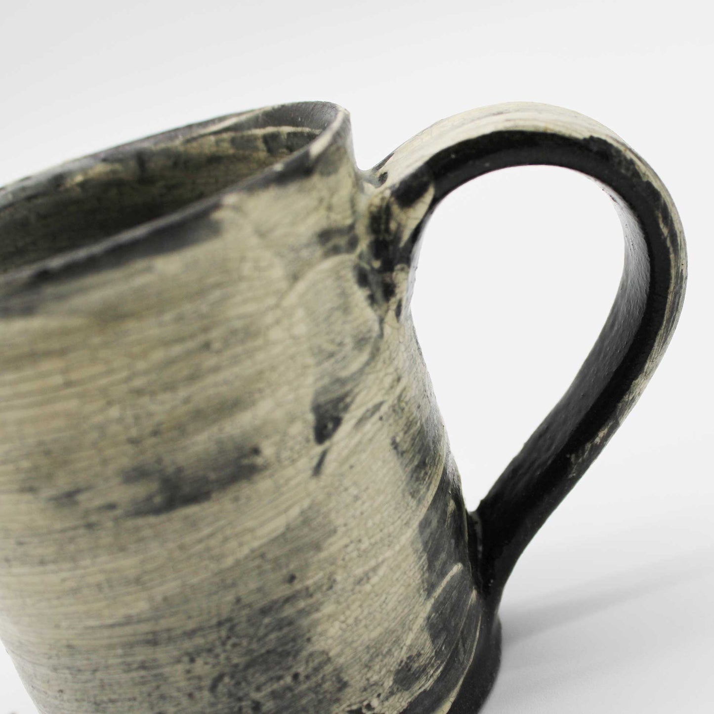 Black brush mark slip mug 57A_Atsushi Ogata