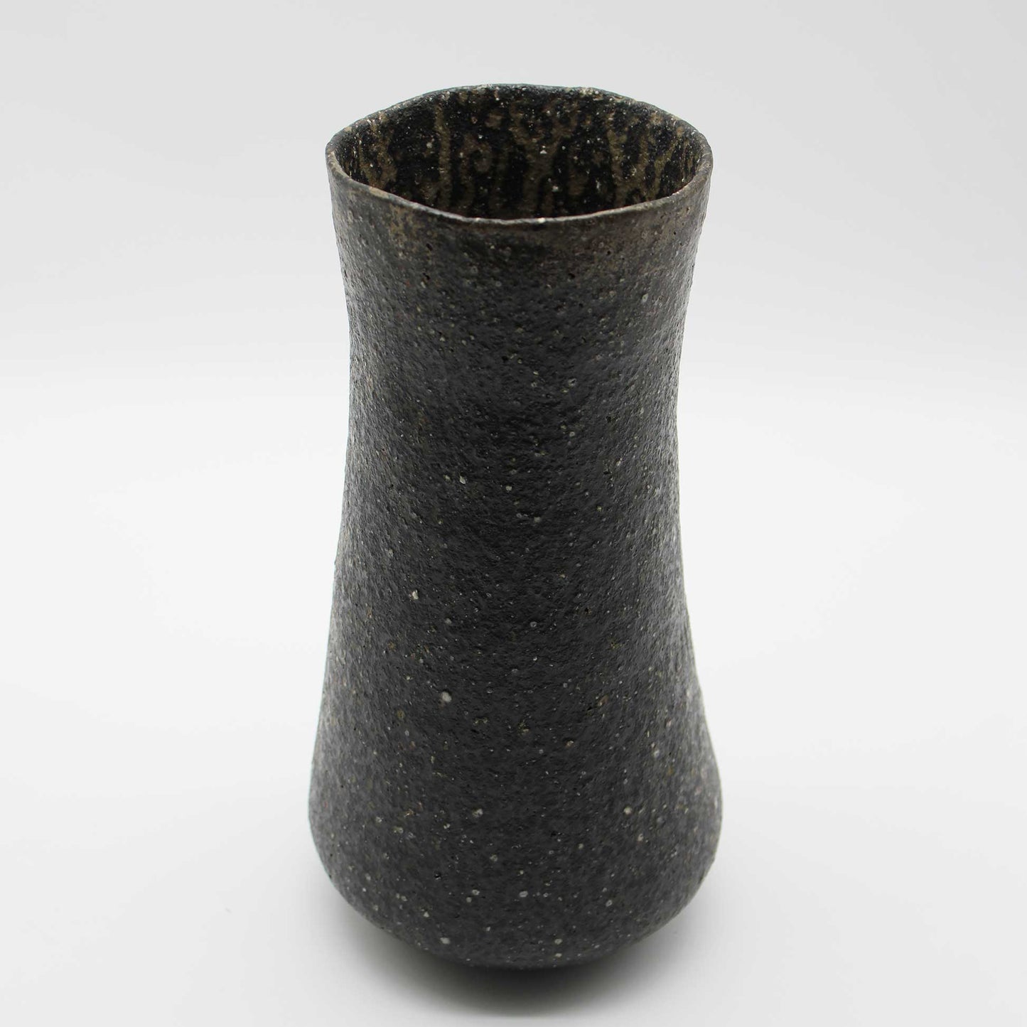 Handbuilt Cylindrical Flower Vessel_Souji Tsurumi