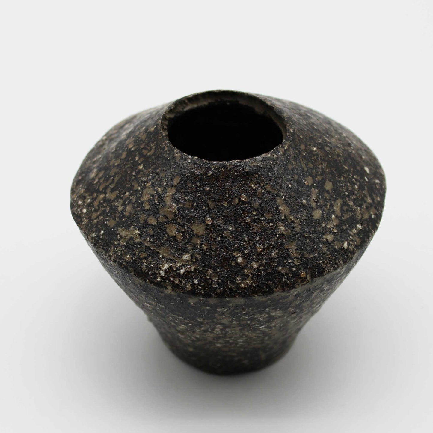 Handbuilt Flower Vessel 57A_Souji Tsurumi
