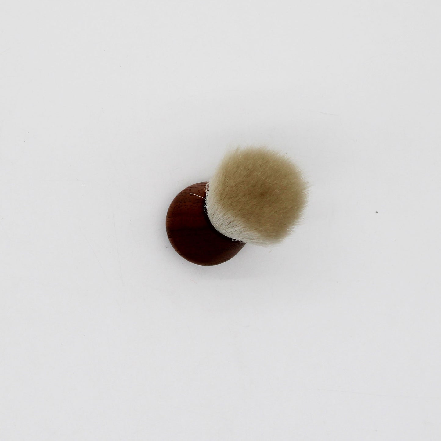 SUVÉ Face cleansing brush