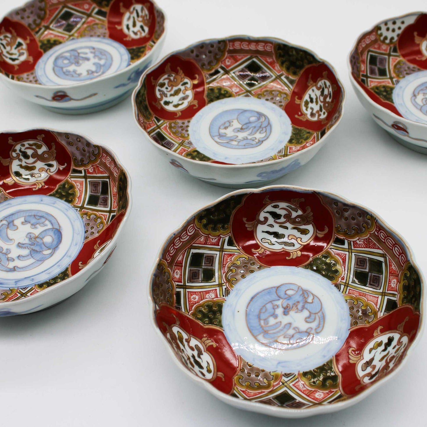 ANTIQUES Medium bowl E_512