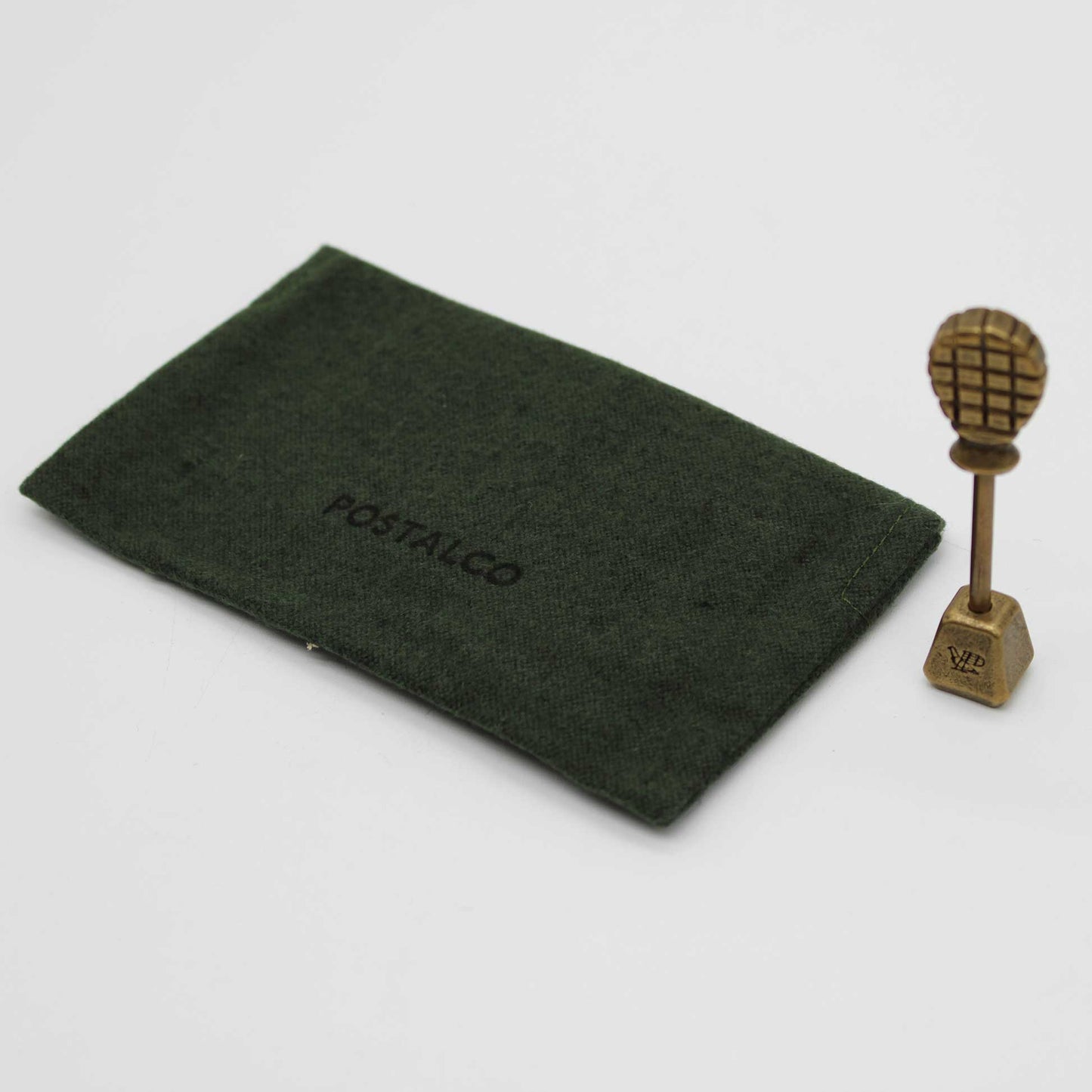 Pinch Totem Key Holder Brass