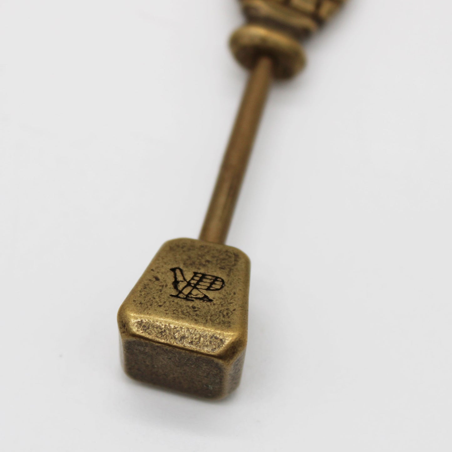 Pinch Totem Key Holder Brass