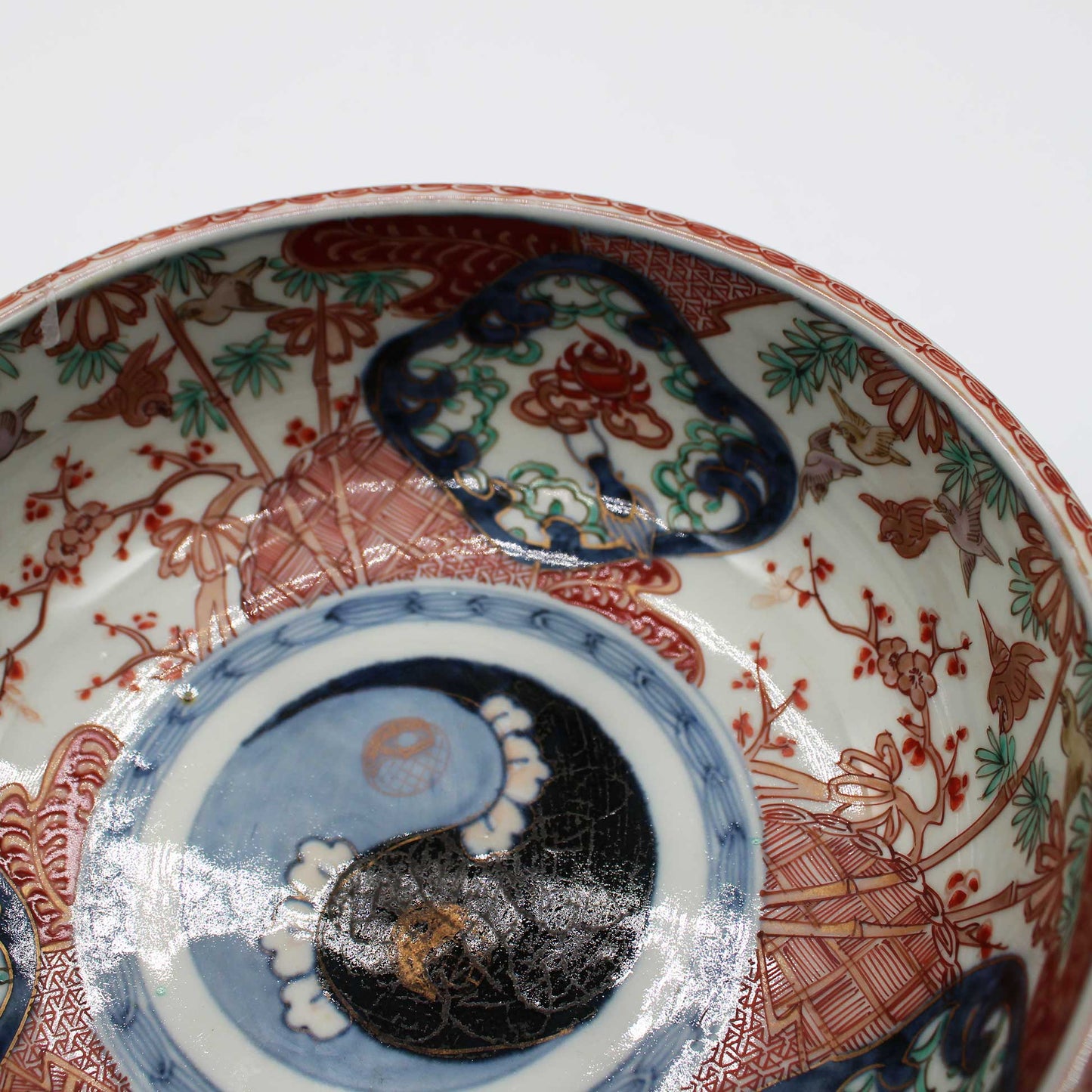 ANTIQUES Medium bowl H_512