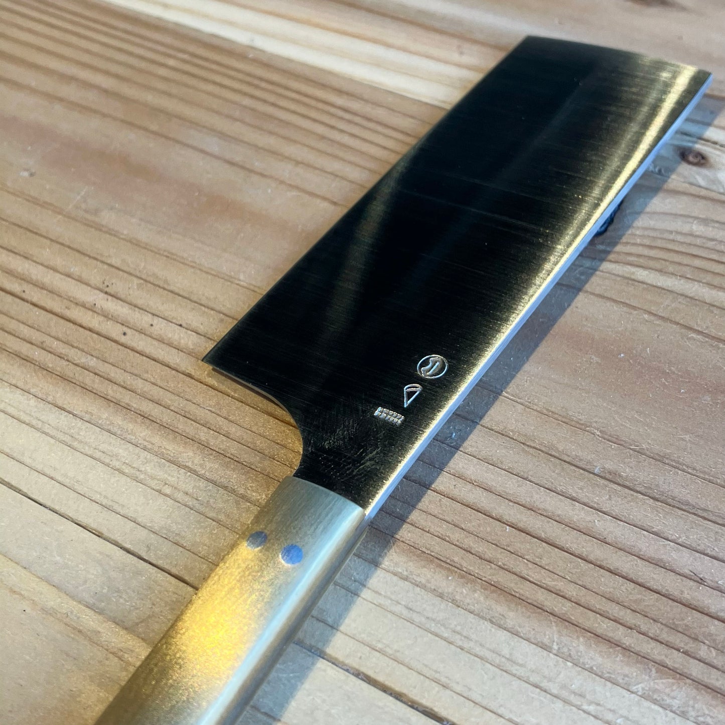 Cheese knife