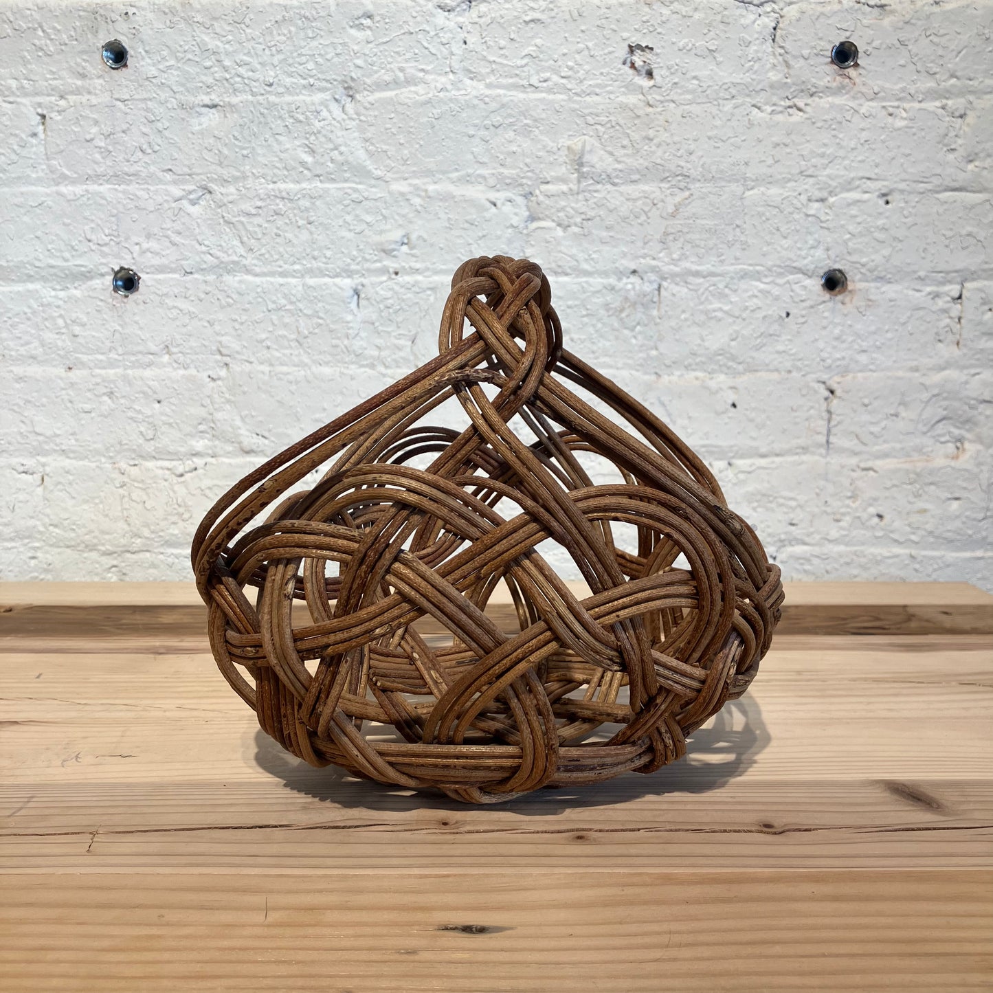 Moe Watanabe Basket