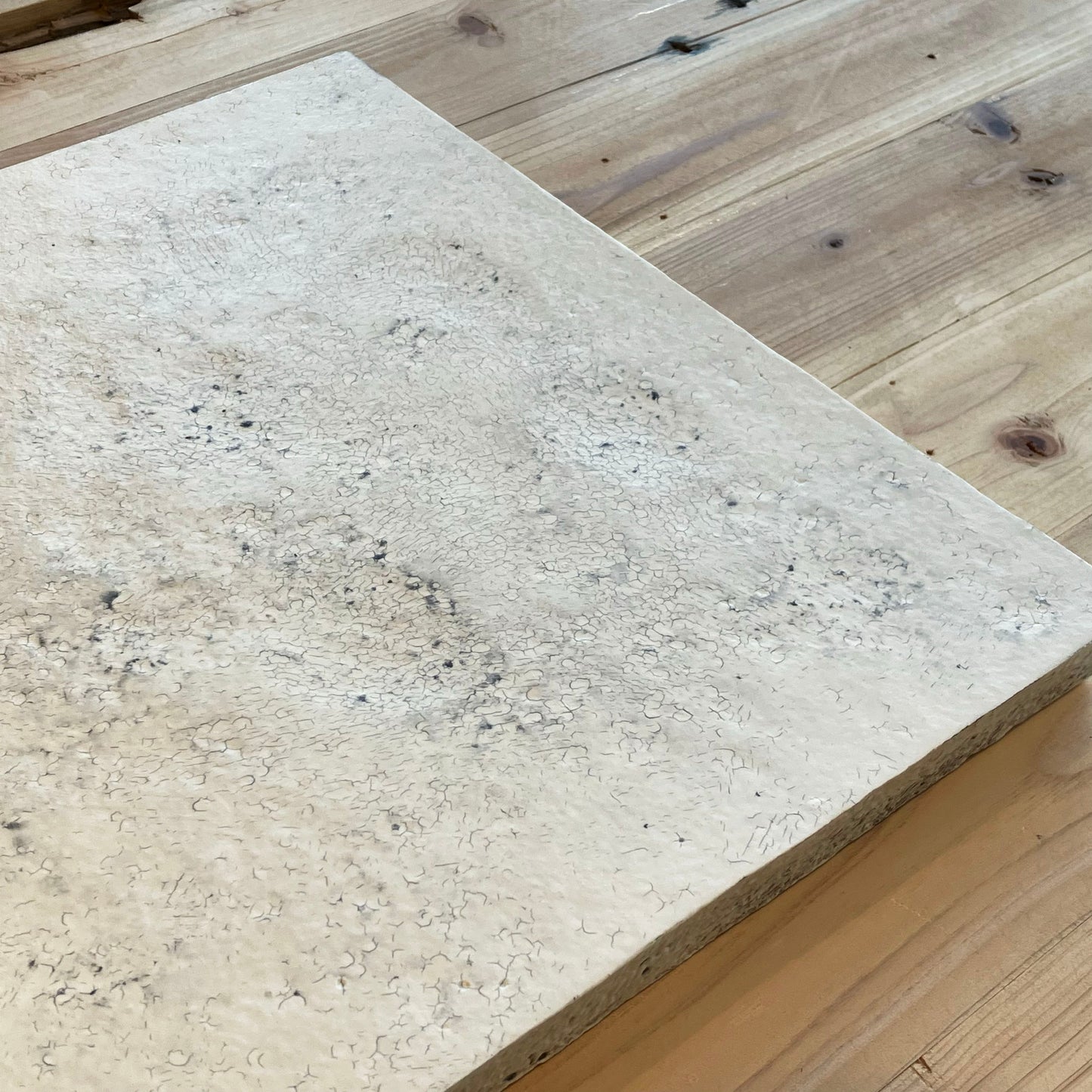 Takuya Yokoyama1 Square pedestal dish