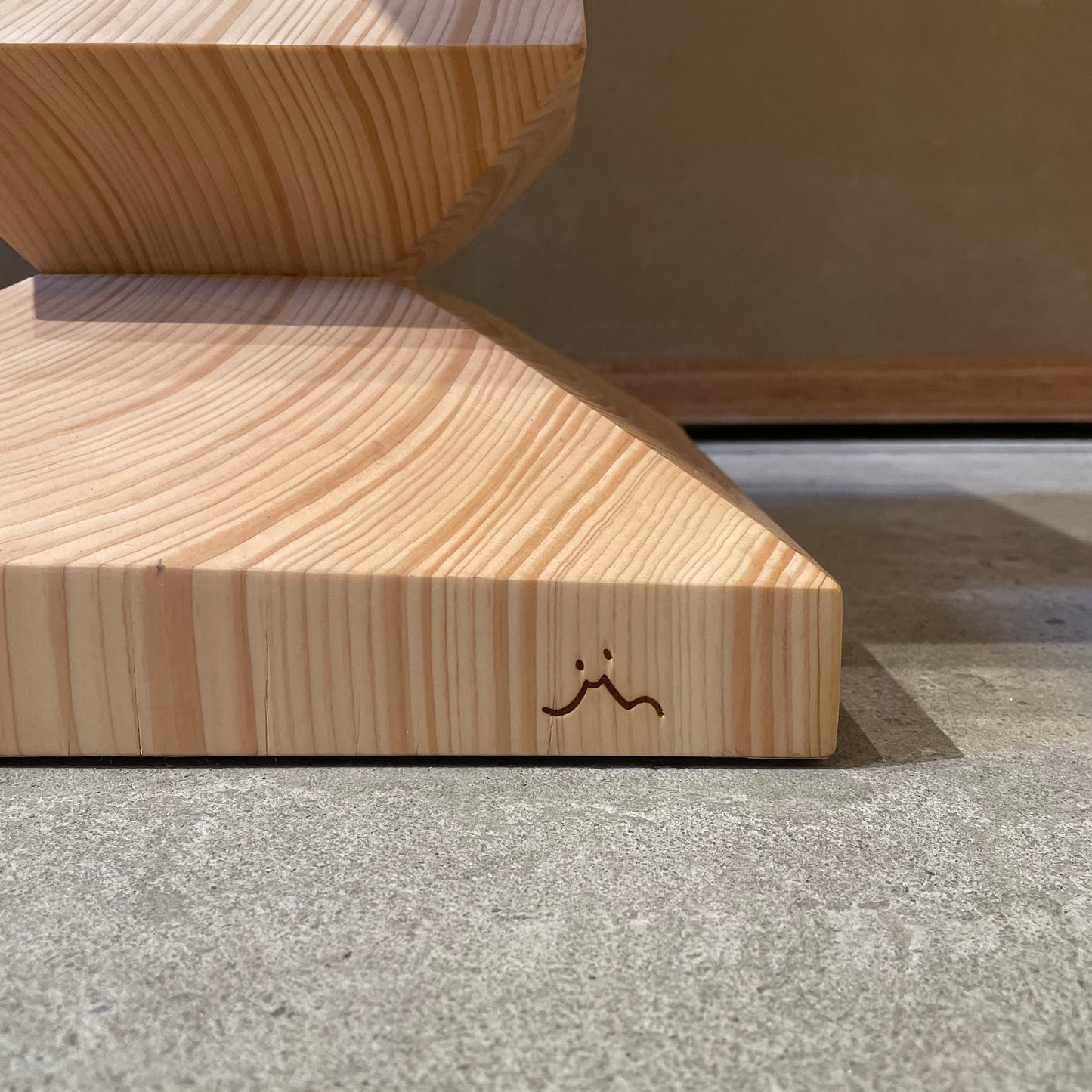 jincut stool 450