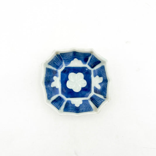 Japanese antique BW Irregular Small Plate
