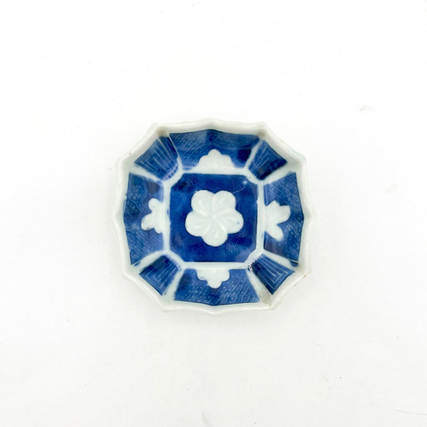 Japanese antique BW Irregular Small Plate
