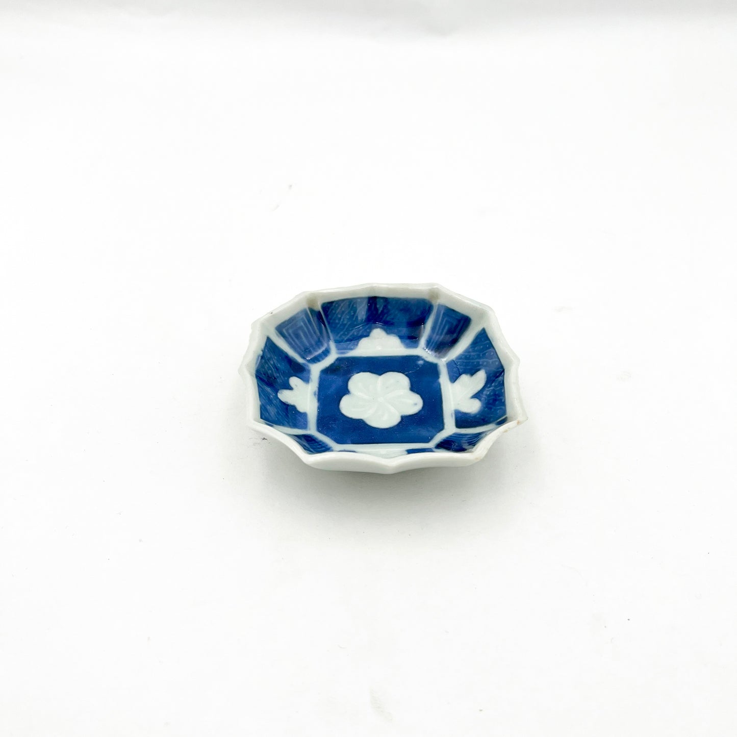 Japanese antique BW Irregular Small Plate