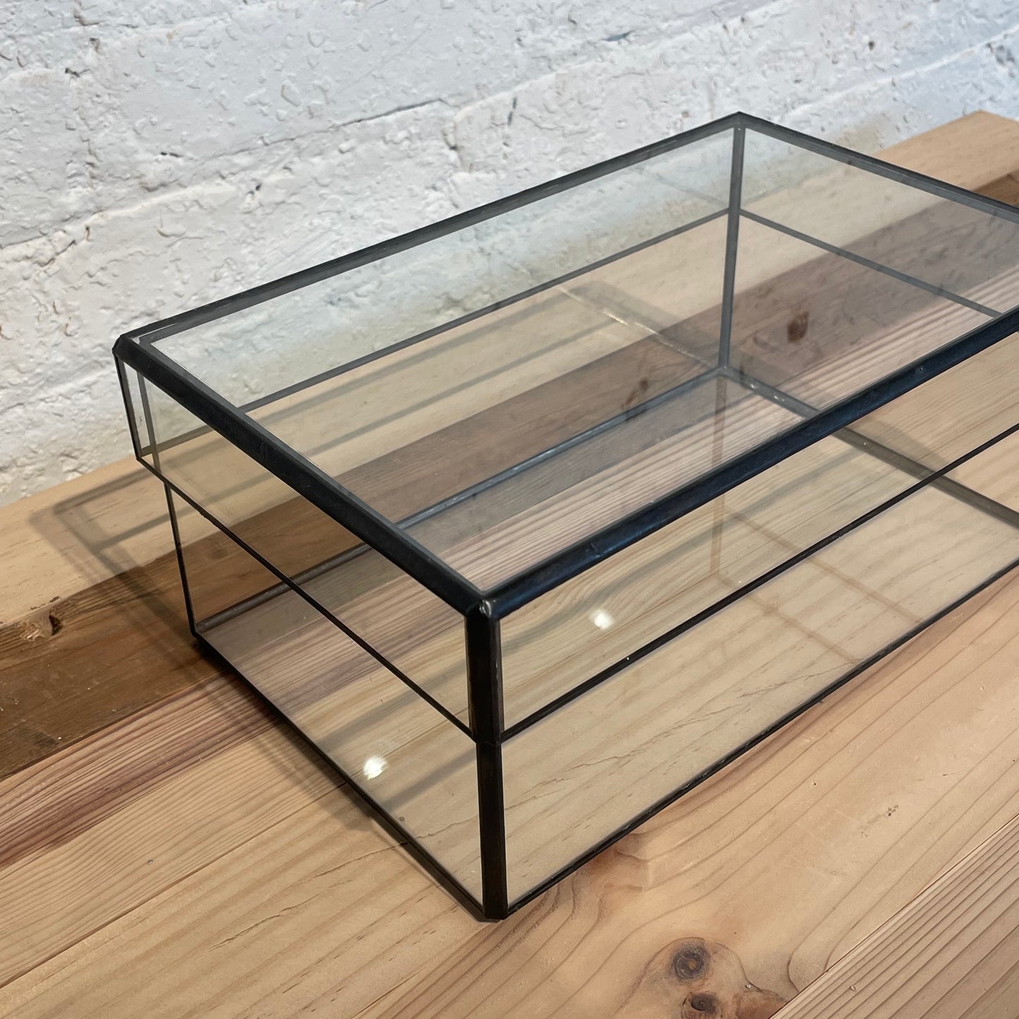GLASS BOX-M