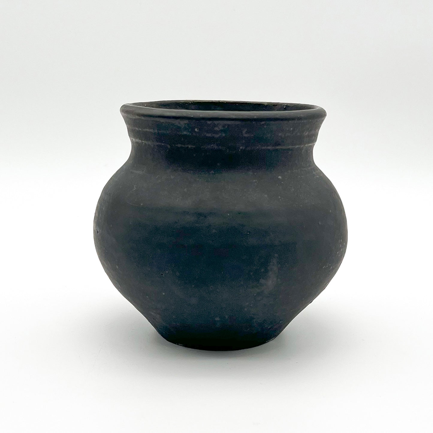 Flower Vase B_Ono Tai