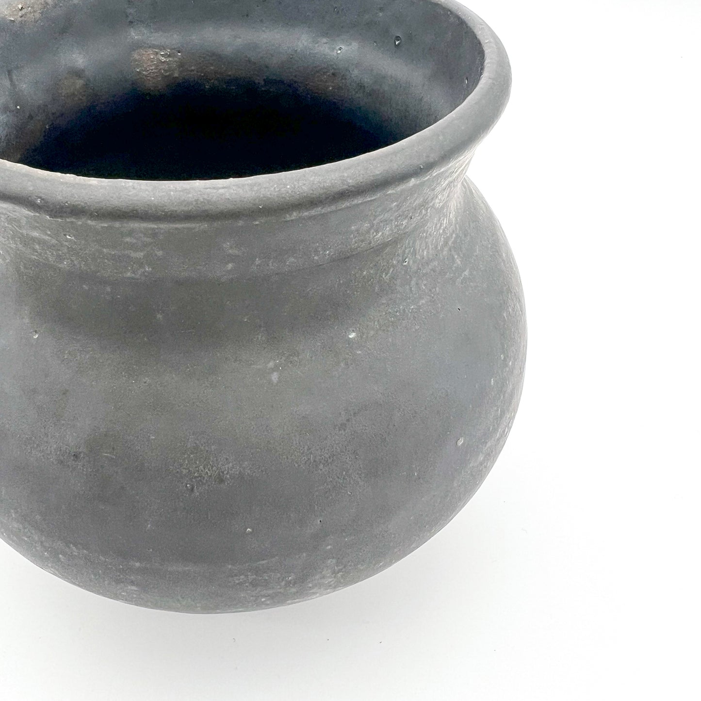 Flower Vase B_Ono Tai