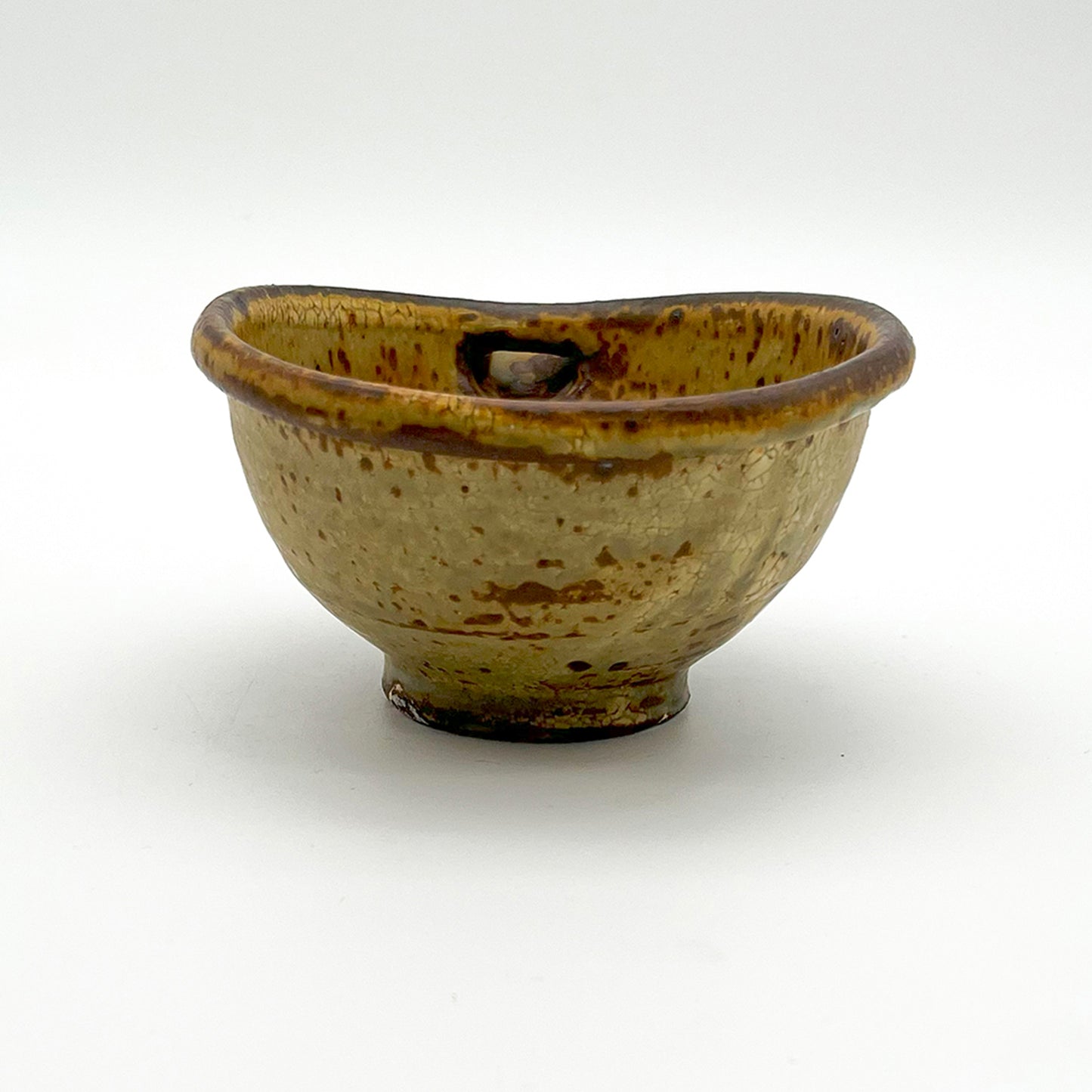 White Glazed Spouted Bowl_Ryutaro Yamada