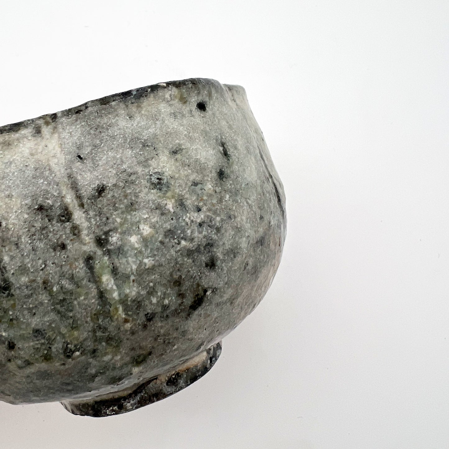 BOWL White Glaze Rimmed Flower Bowl N4